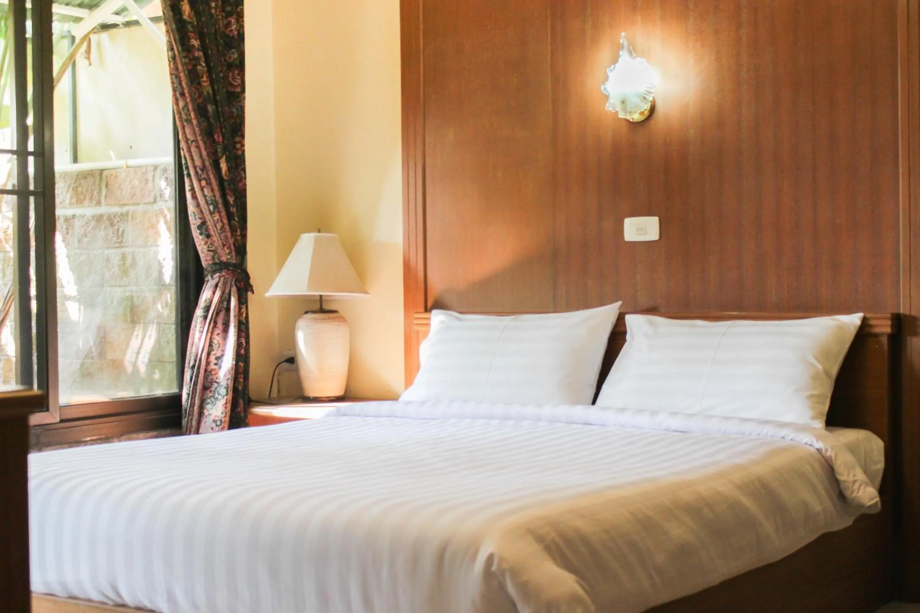 Bedroom, Bed in Link Mansion