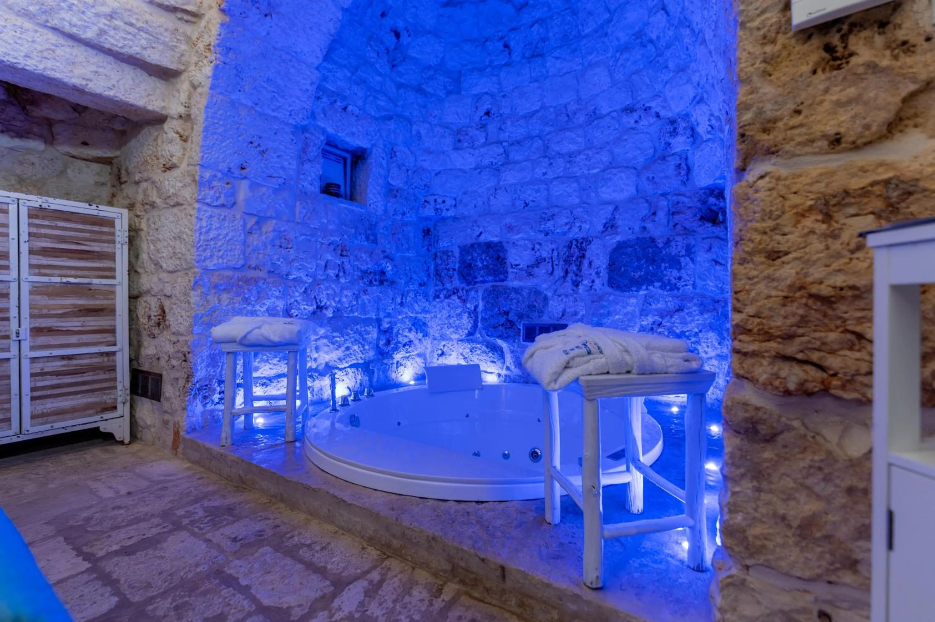 Hot Tub in La Terrazza Sulla Rupe Relais