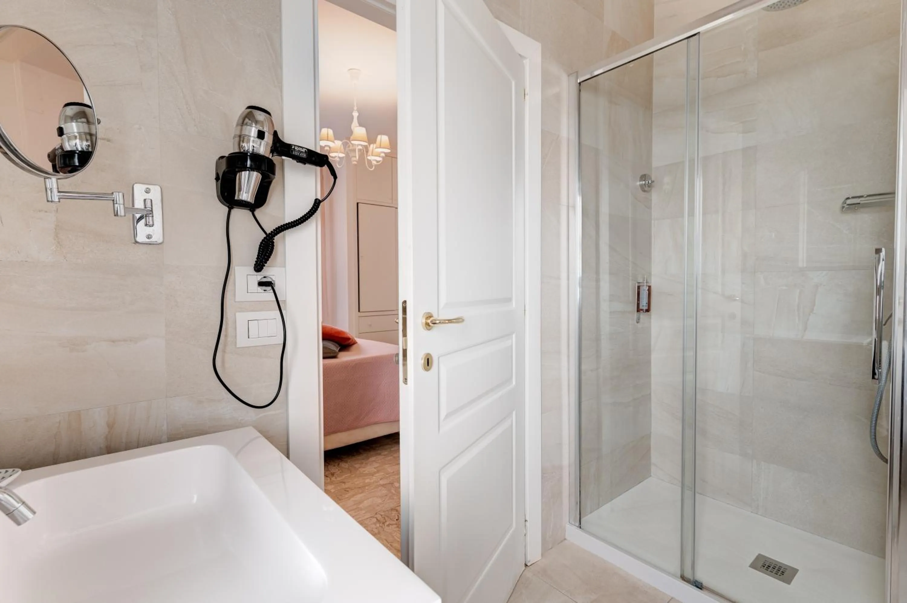 Shower in La Terrazza Sulla Rupe Relais