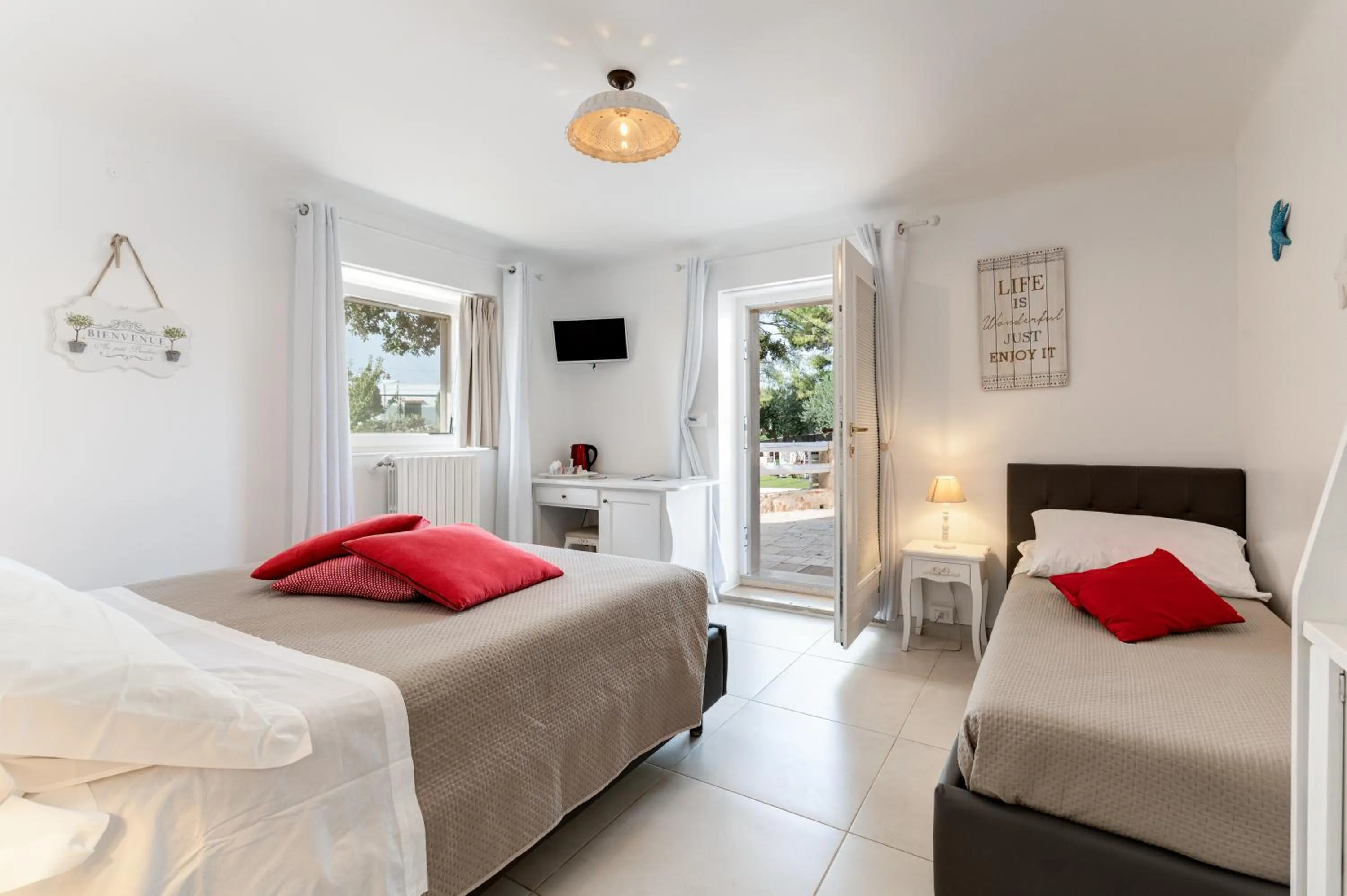 Bed in La Terrazza Sulla Rupe Relais