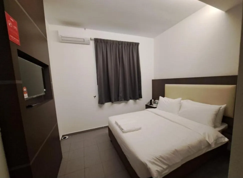 Bed in Hotel Al Abraar