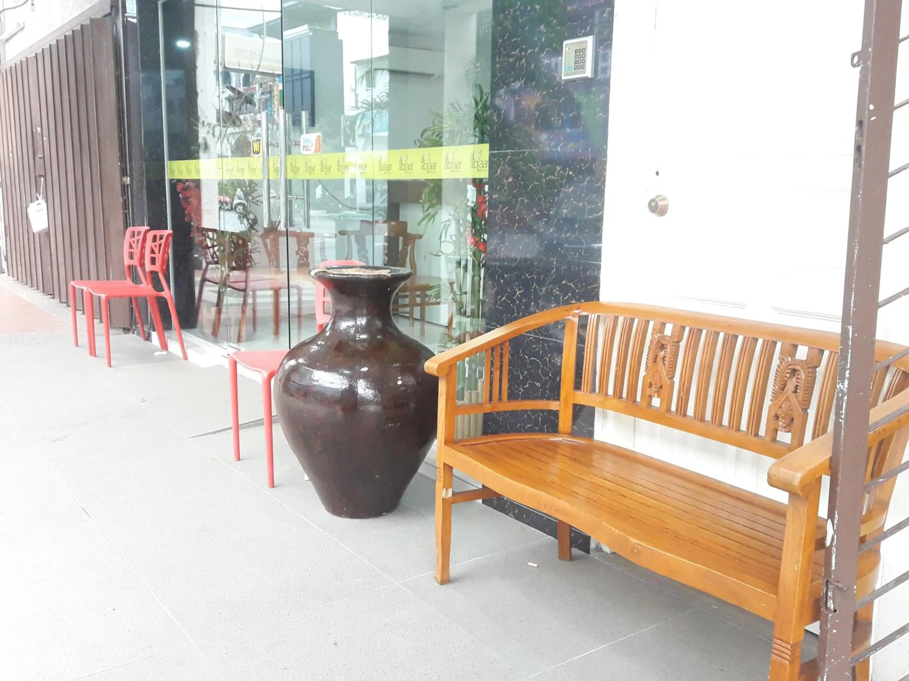 Seating area in Hotel Al Abraar