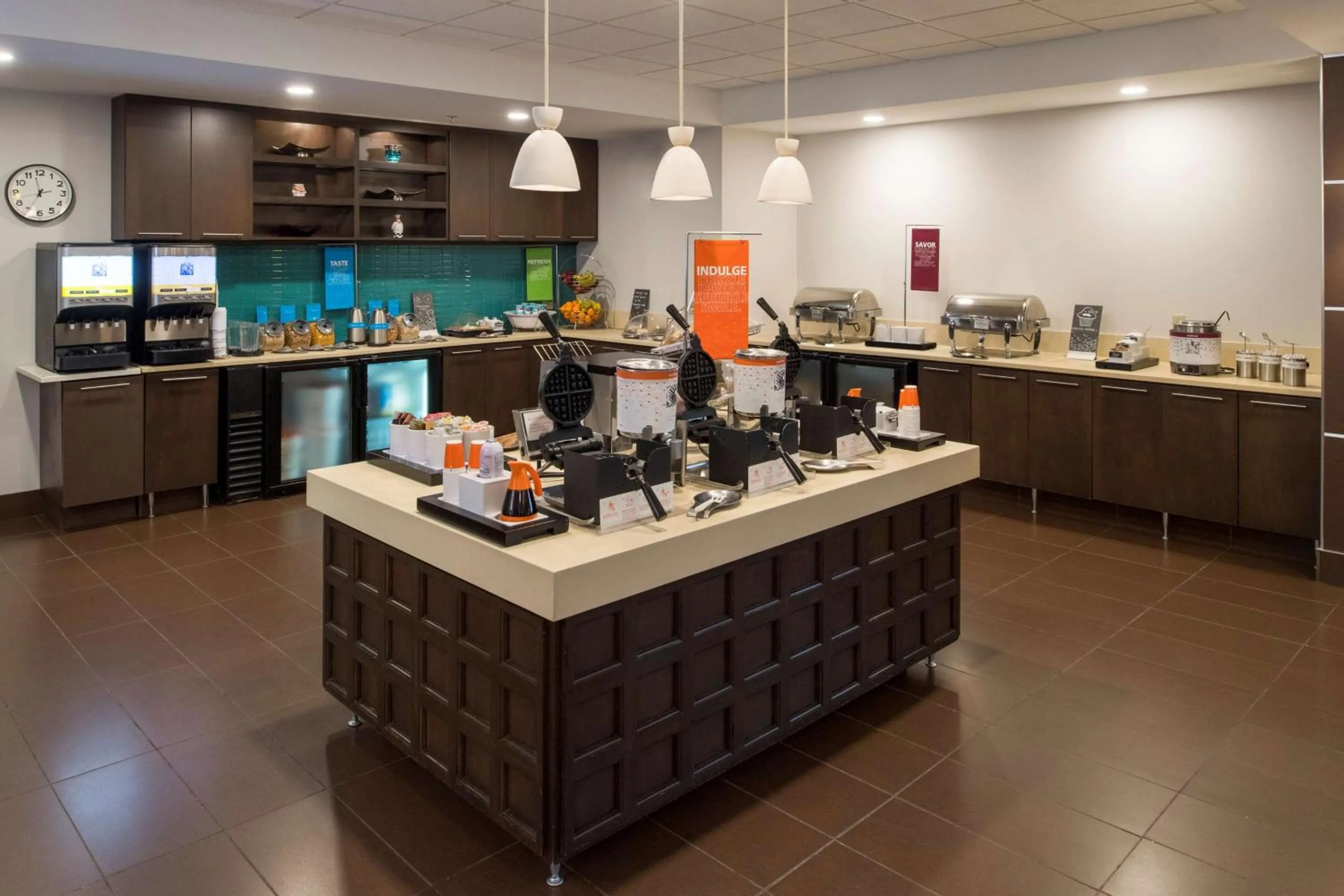 Coffee/tea facilities in Hampton Inn & Suites by Hilton Dartmouth - Halifax