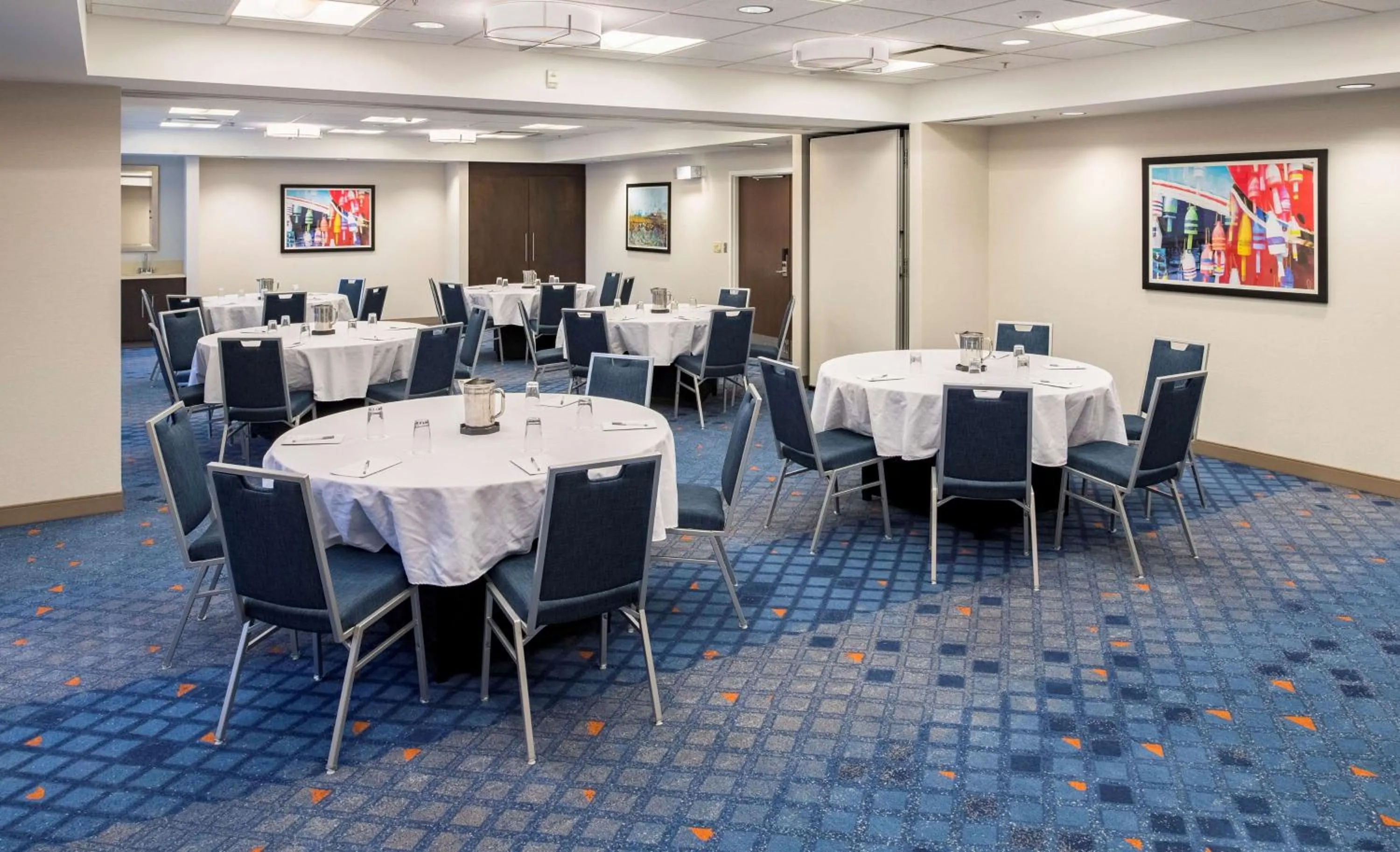 Banquet/Function facilities in Hampton Inn & Suites by Hilton Dartmouth - Halifax