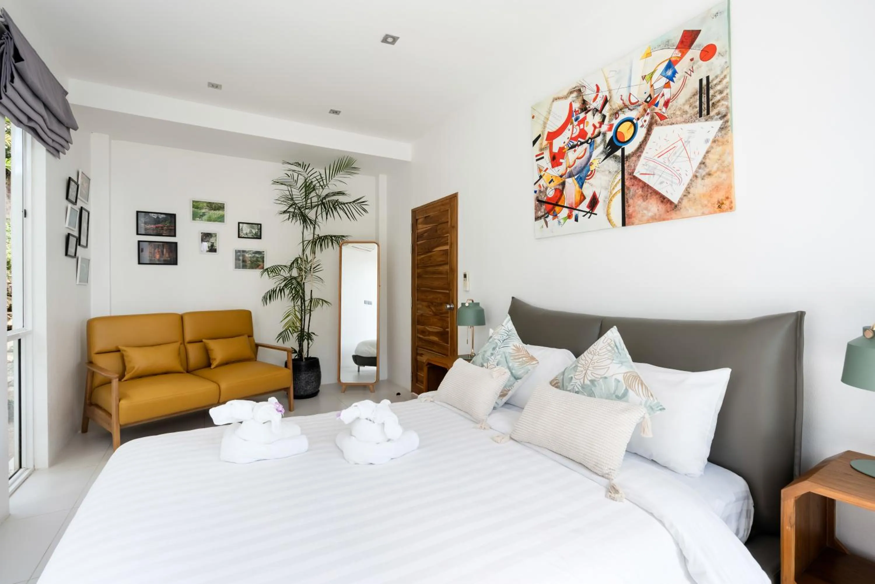 Bedroom, Bed in Villa Melo