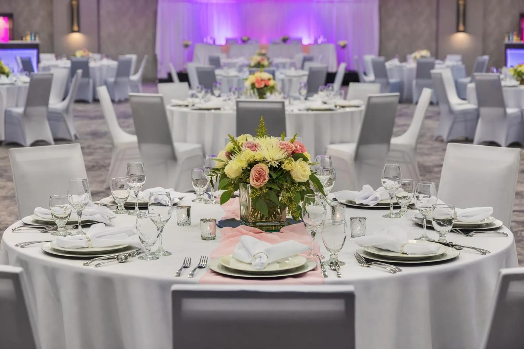 Meeting/conference room in Holiday Inn Wichita East I-35 by IHG