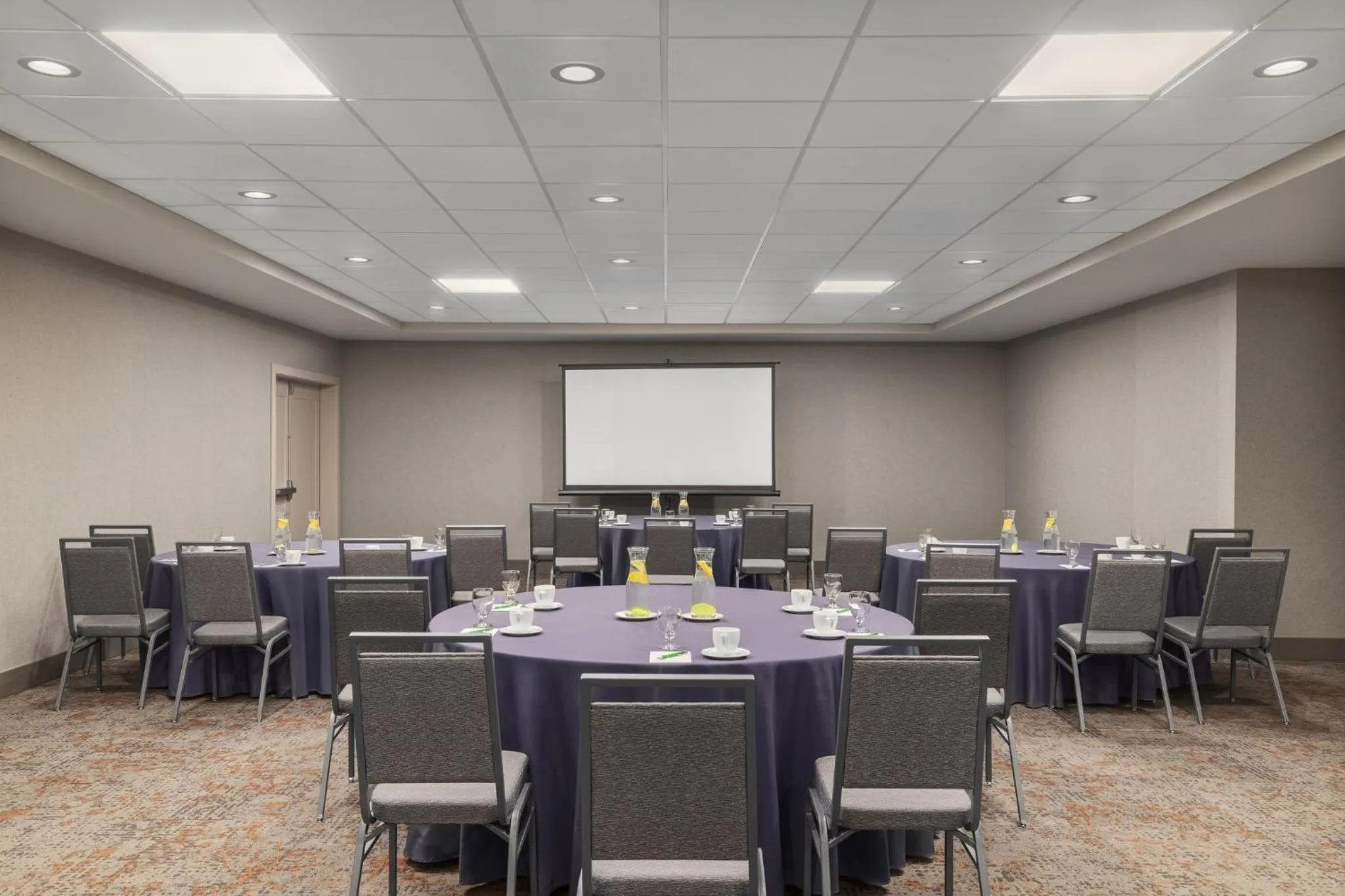 Meeting/conference room in Holiday Inn Wichita East I-35 by IHG