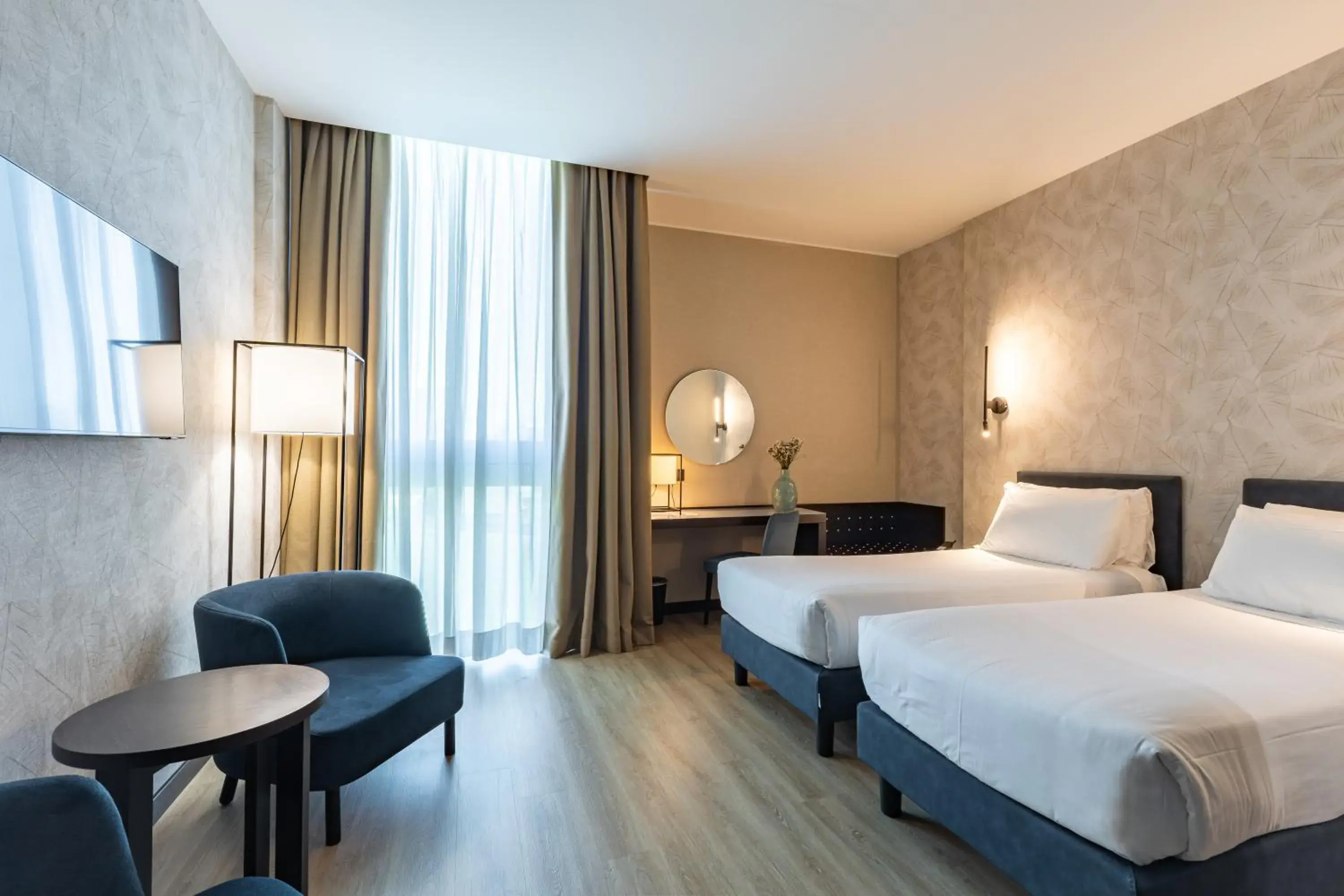 Executive Double or Twin Room - single occupancy in H2C Hotel Milanofiori Executive Double or Twin Room - single occupancy in H2C Hotel Milanofiori