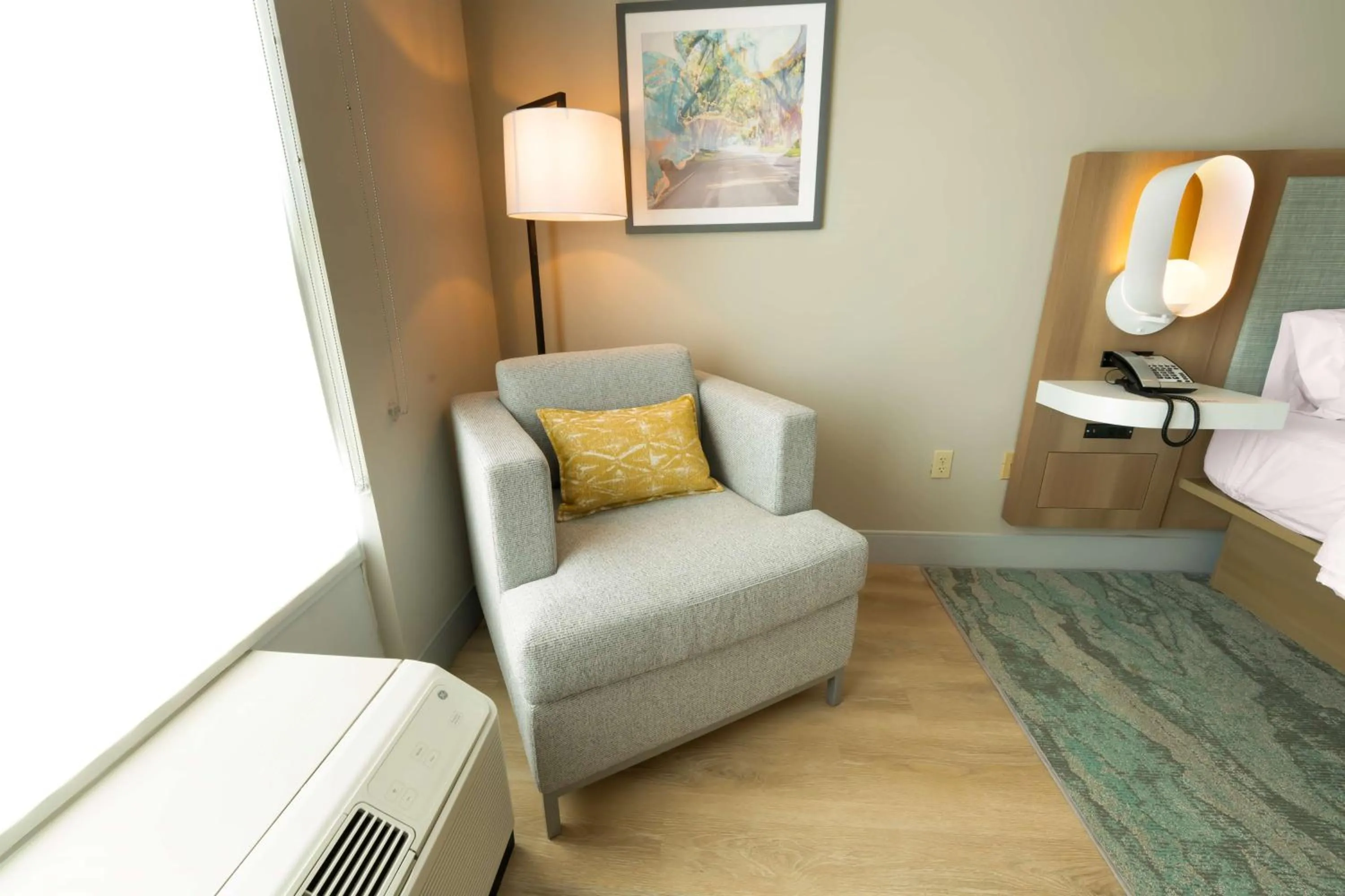 Living room in Holiday Inn St. Augustine - Historic, an IHG Hotel