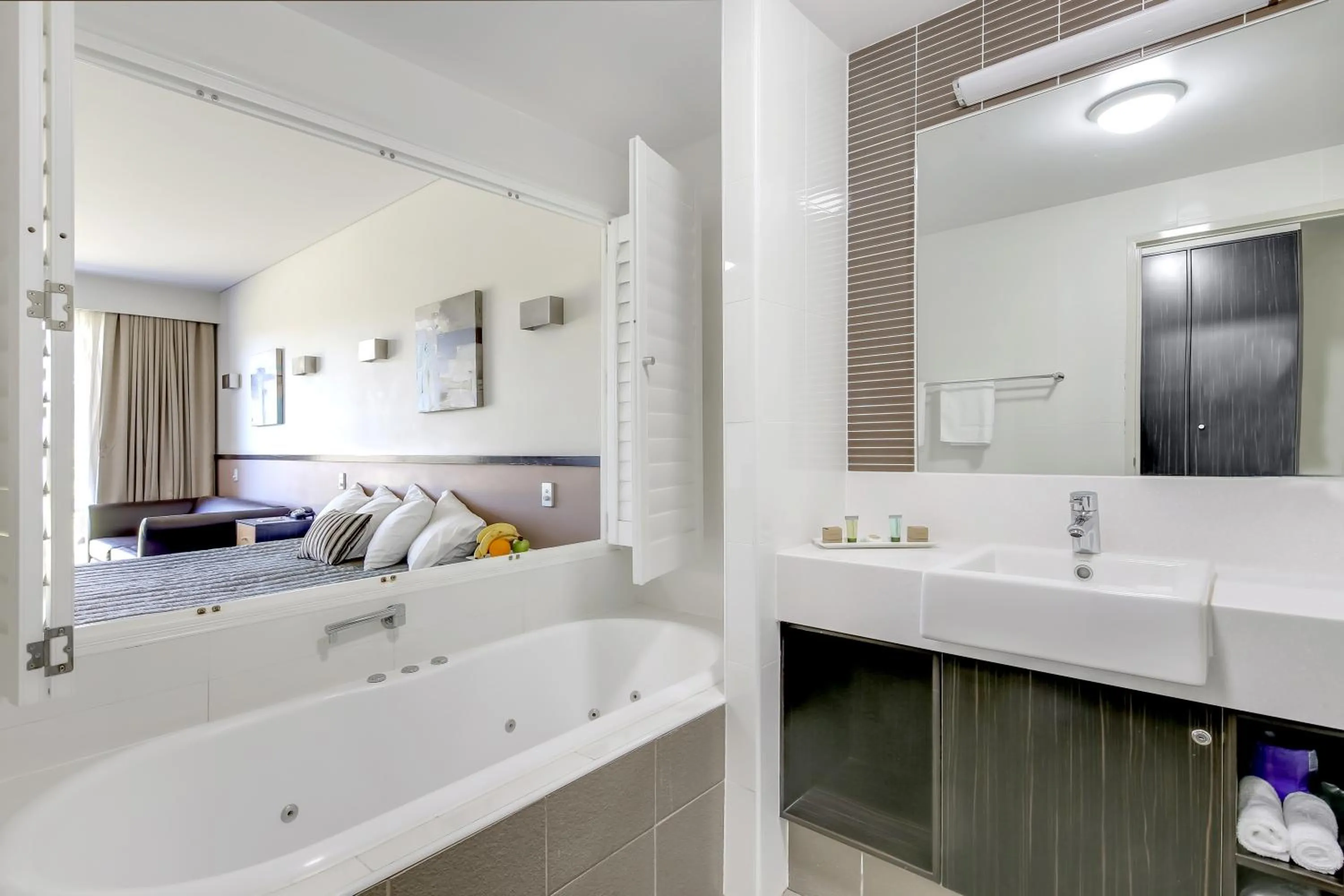 Bed in Macquarie 4 Star