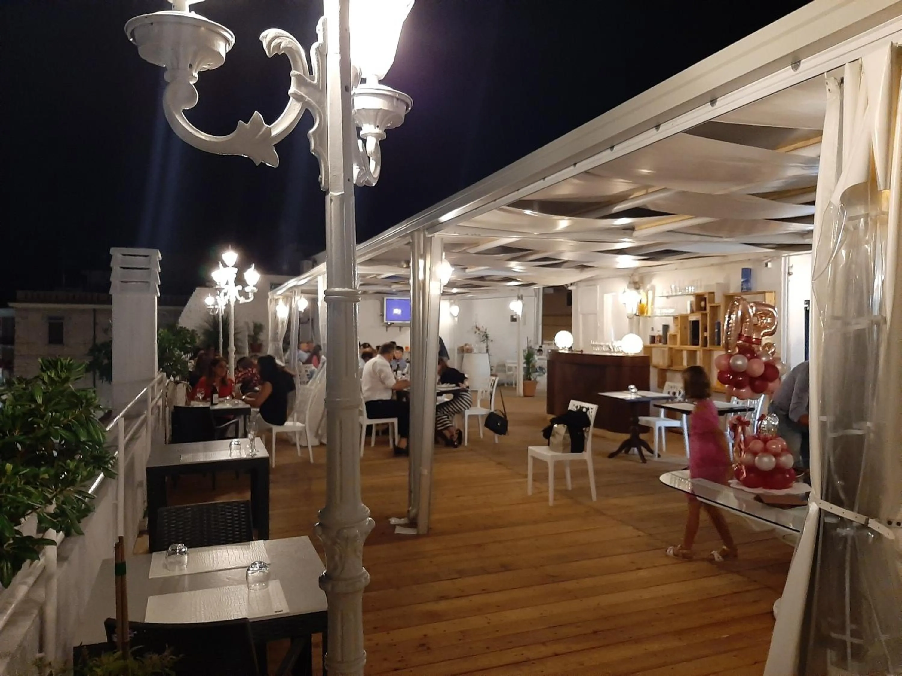 Restaurant/places to eat in Hotel Federico II