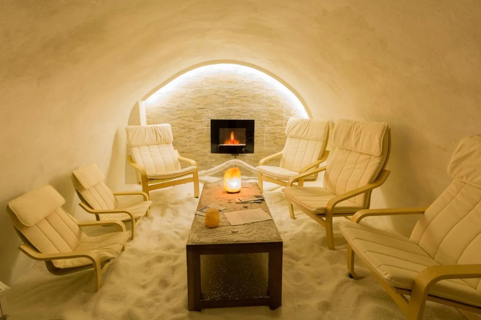 Hot Spring Bath in Hotel Federico II