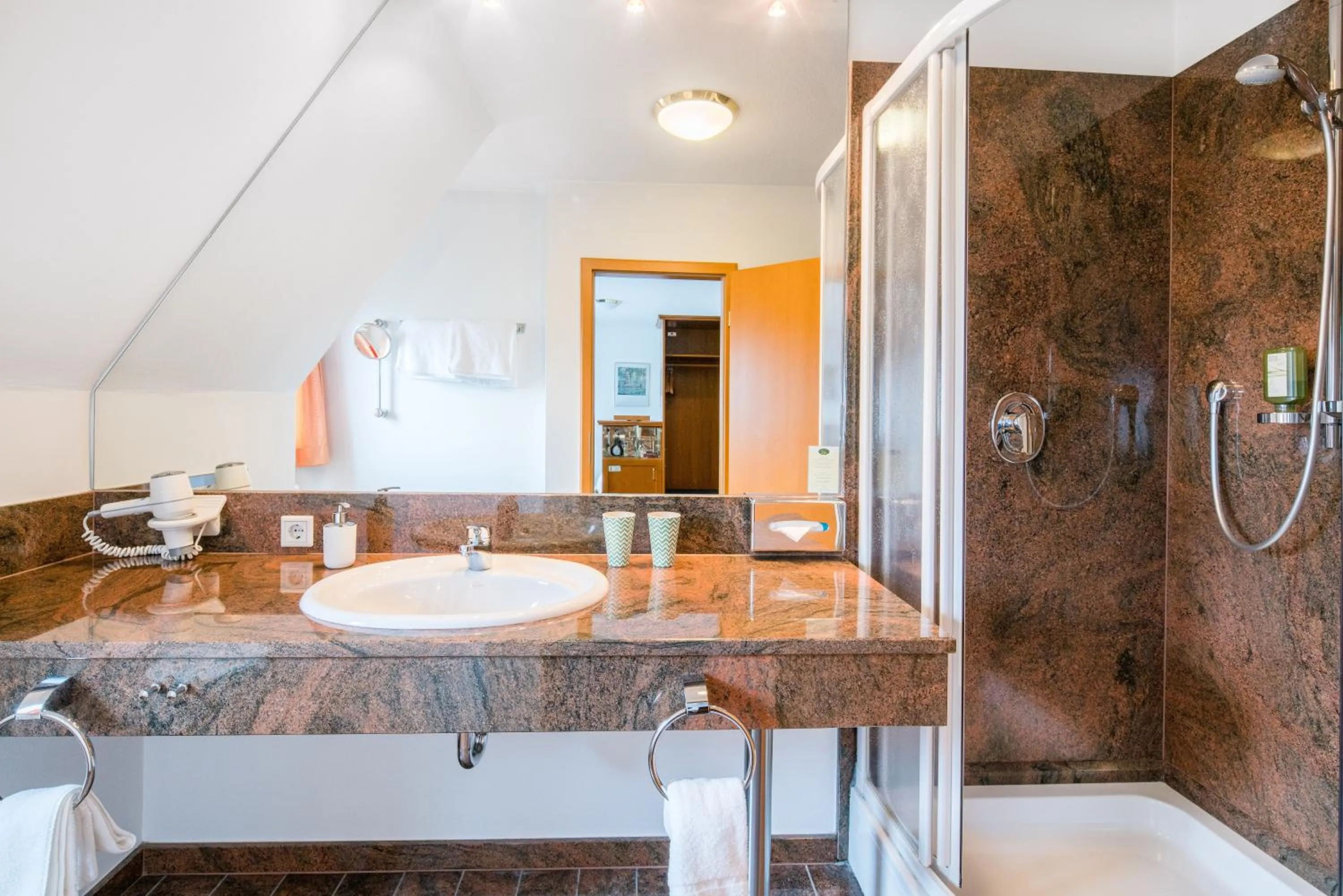 Shower in Boutique Hotel Bundschuh 3 Sterne Superior