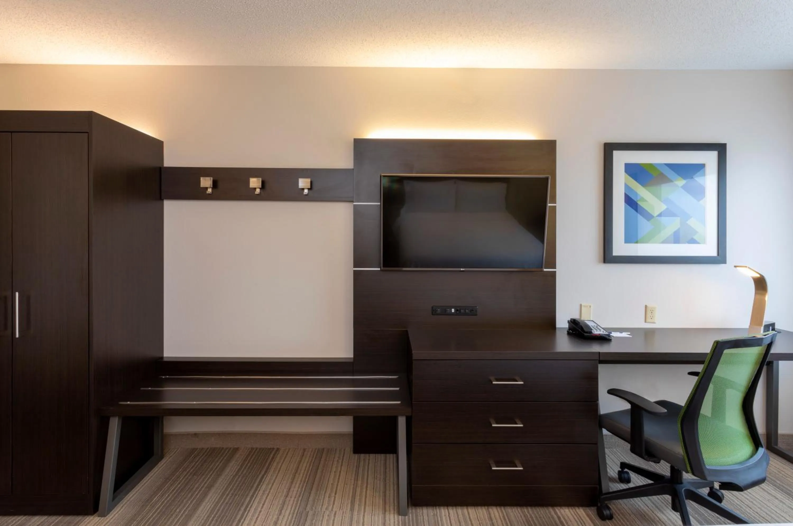 Holiday Inn Express Hotel & Suites-St. Paul by IHG