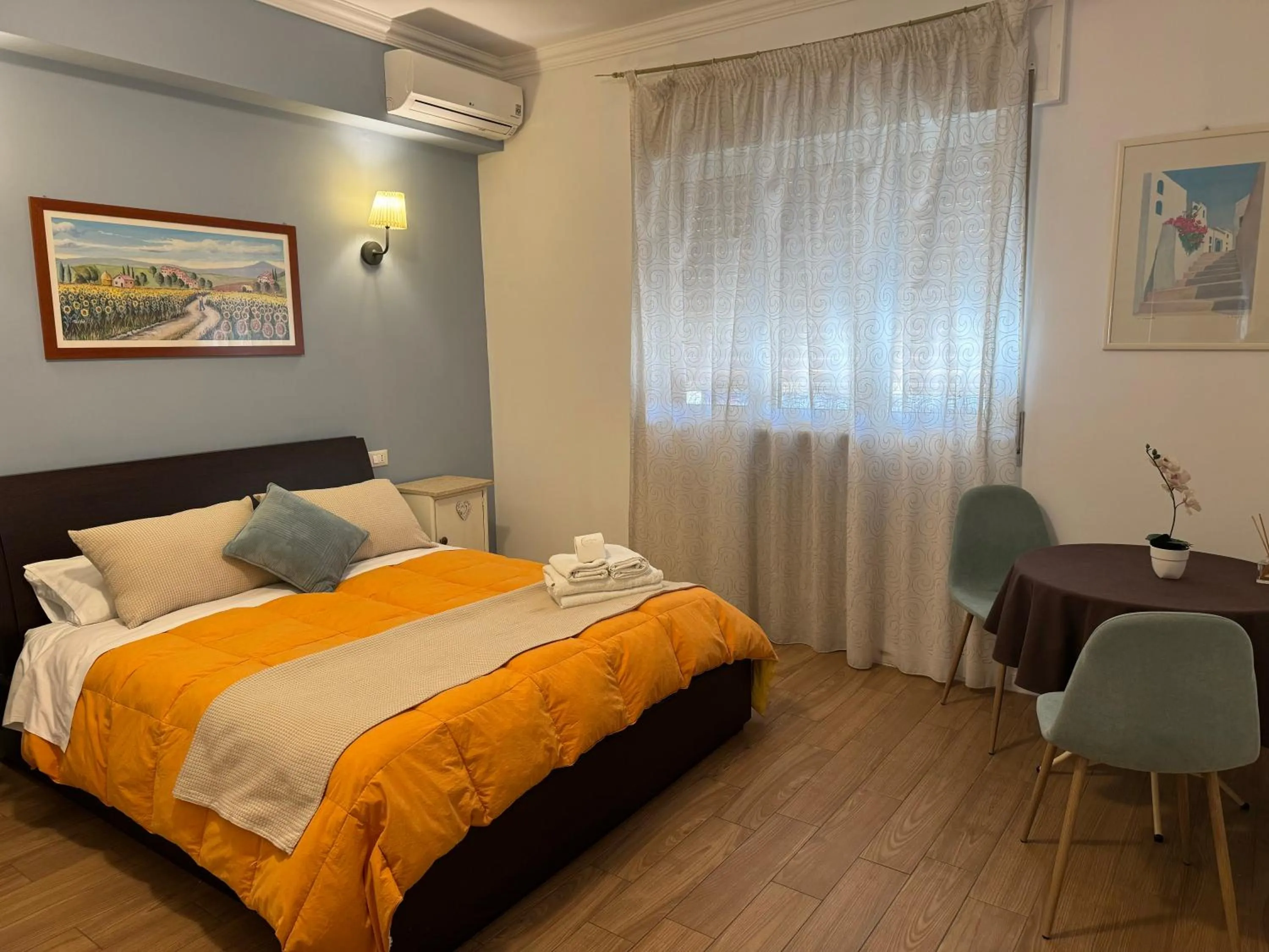 Photo of the whole room, Bed in Casa Gioia