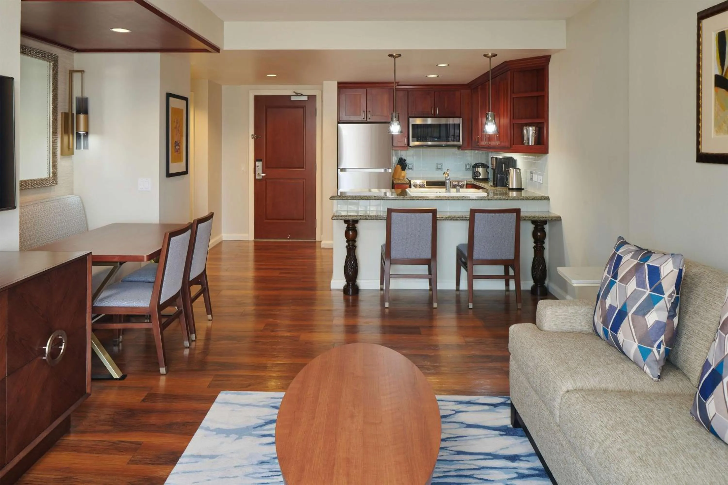 Living room in Hilton Grand Vacations Club Grand Waikikian Honolulu