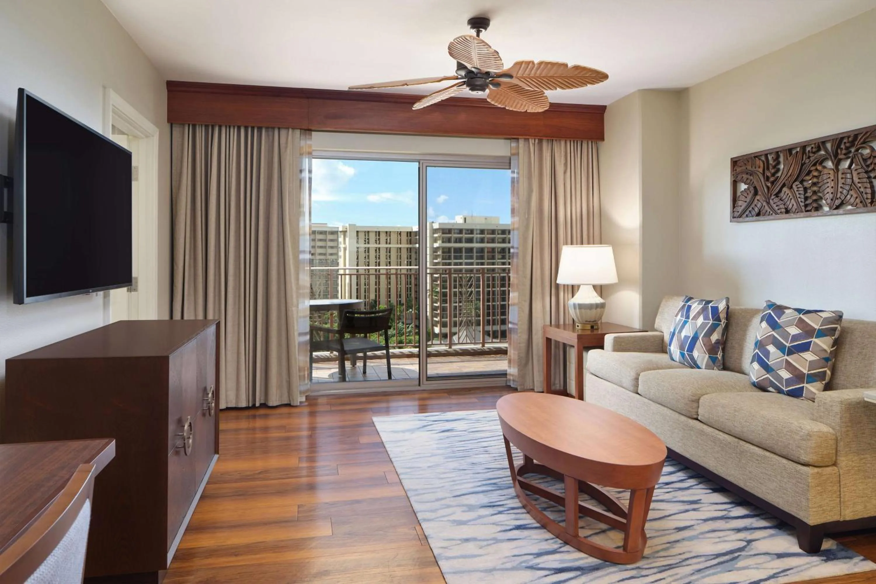 Living room in Hilton Grand Vacations Club Grand Waikikian Honolulu