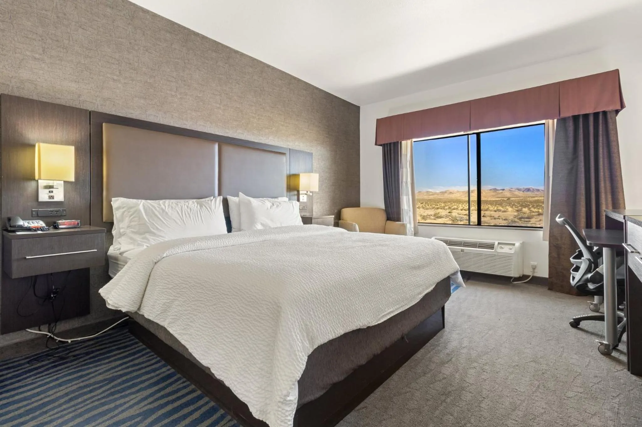 Photo of the whole room in Holiday Inn Express Hotel & Suites Barstow by IHG