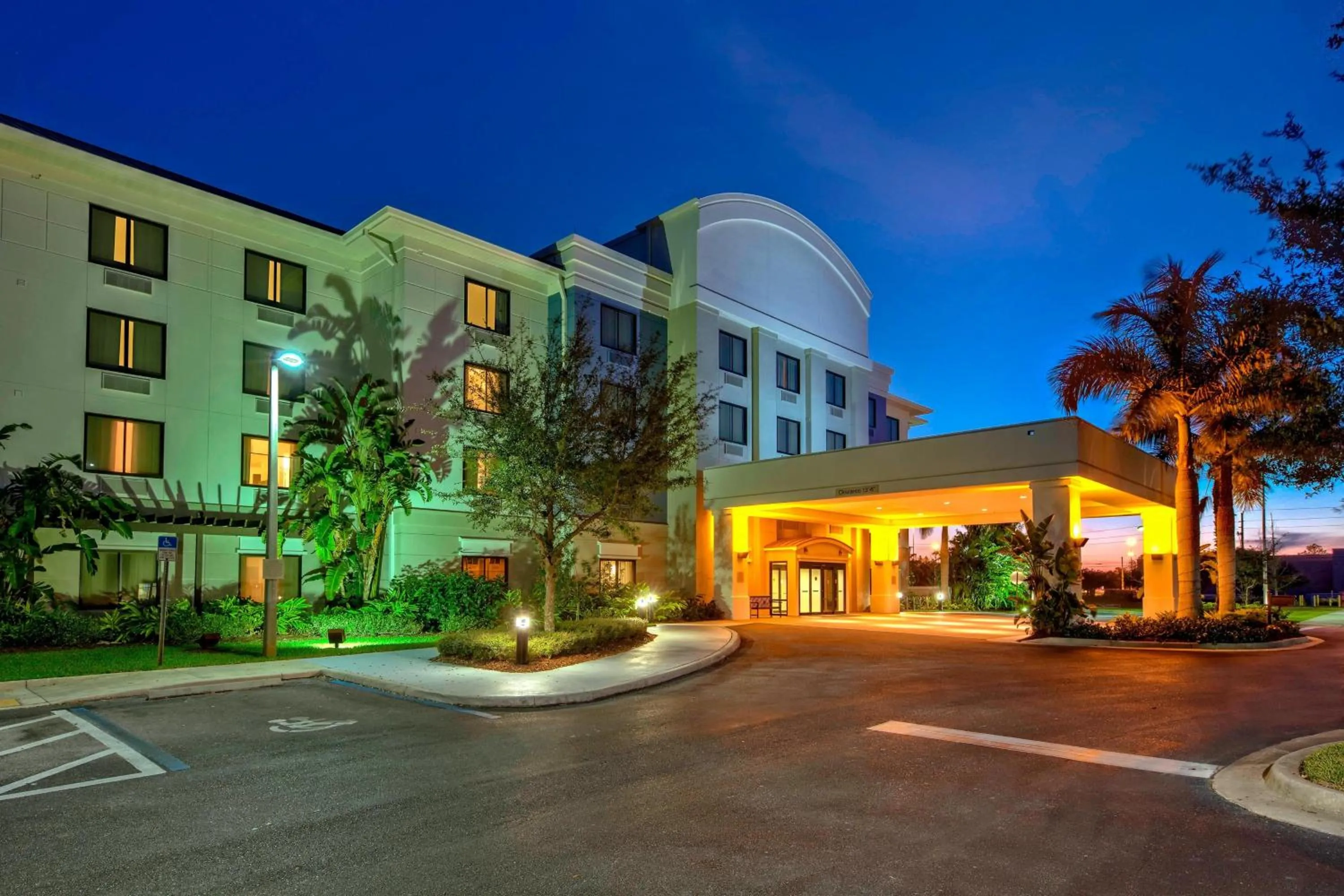 Property building in SpringHill Suites by Marriott Naples