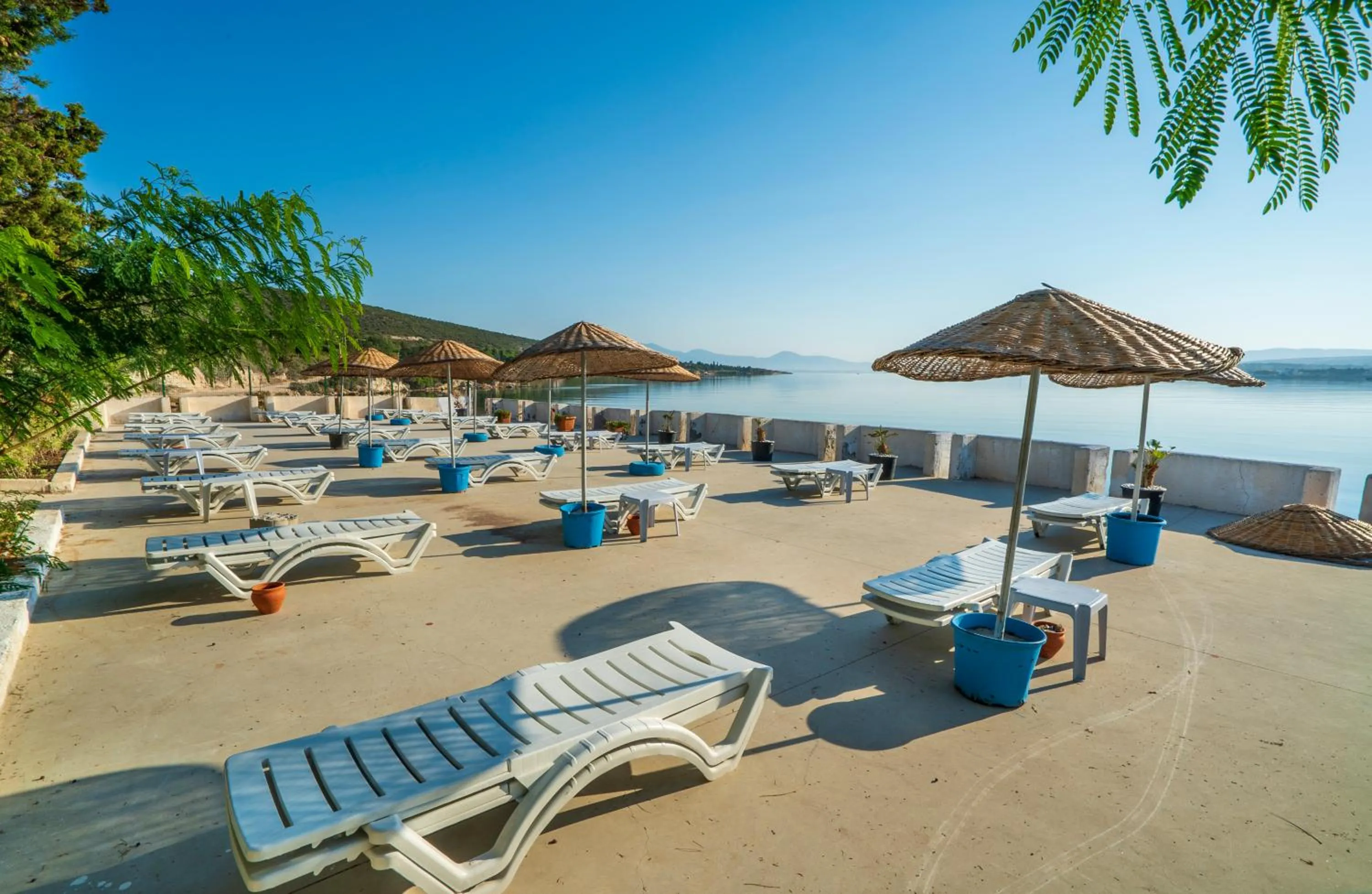 Beach in Sifne Thermal Otel