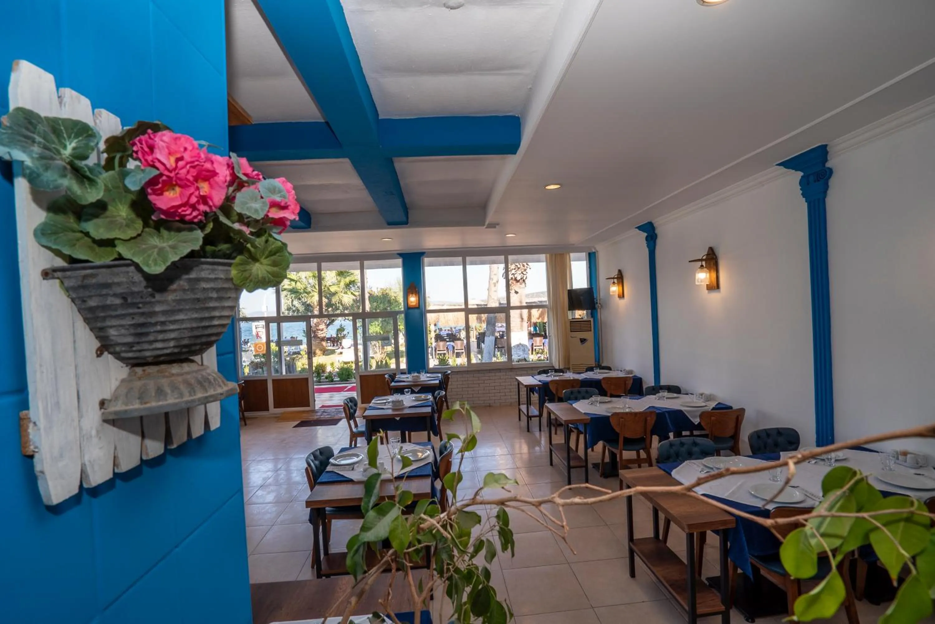 Restaurant/places to eat in Sifne Thermal Otel