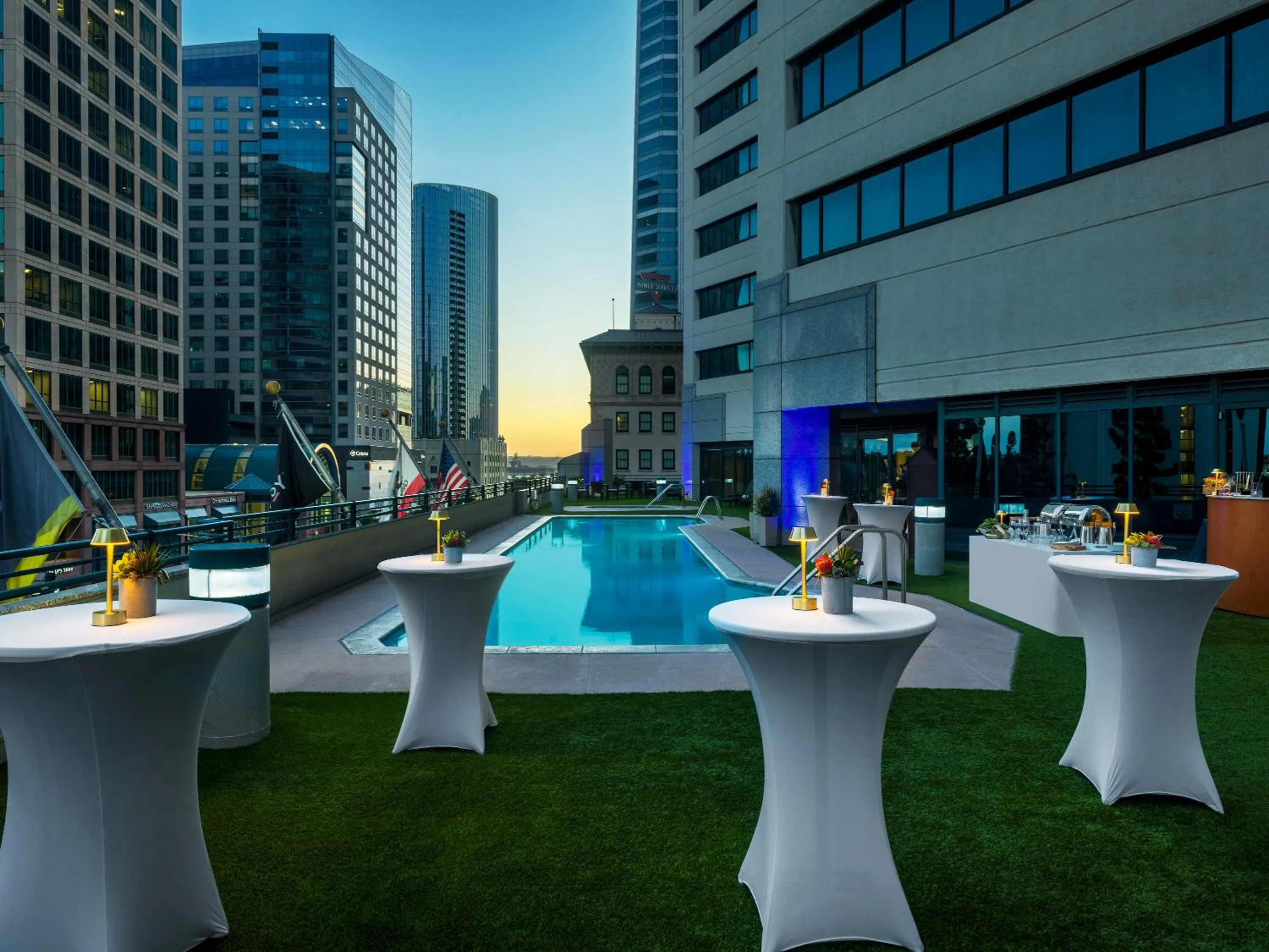 Pool view in The Westin San Diego Bayview