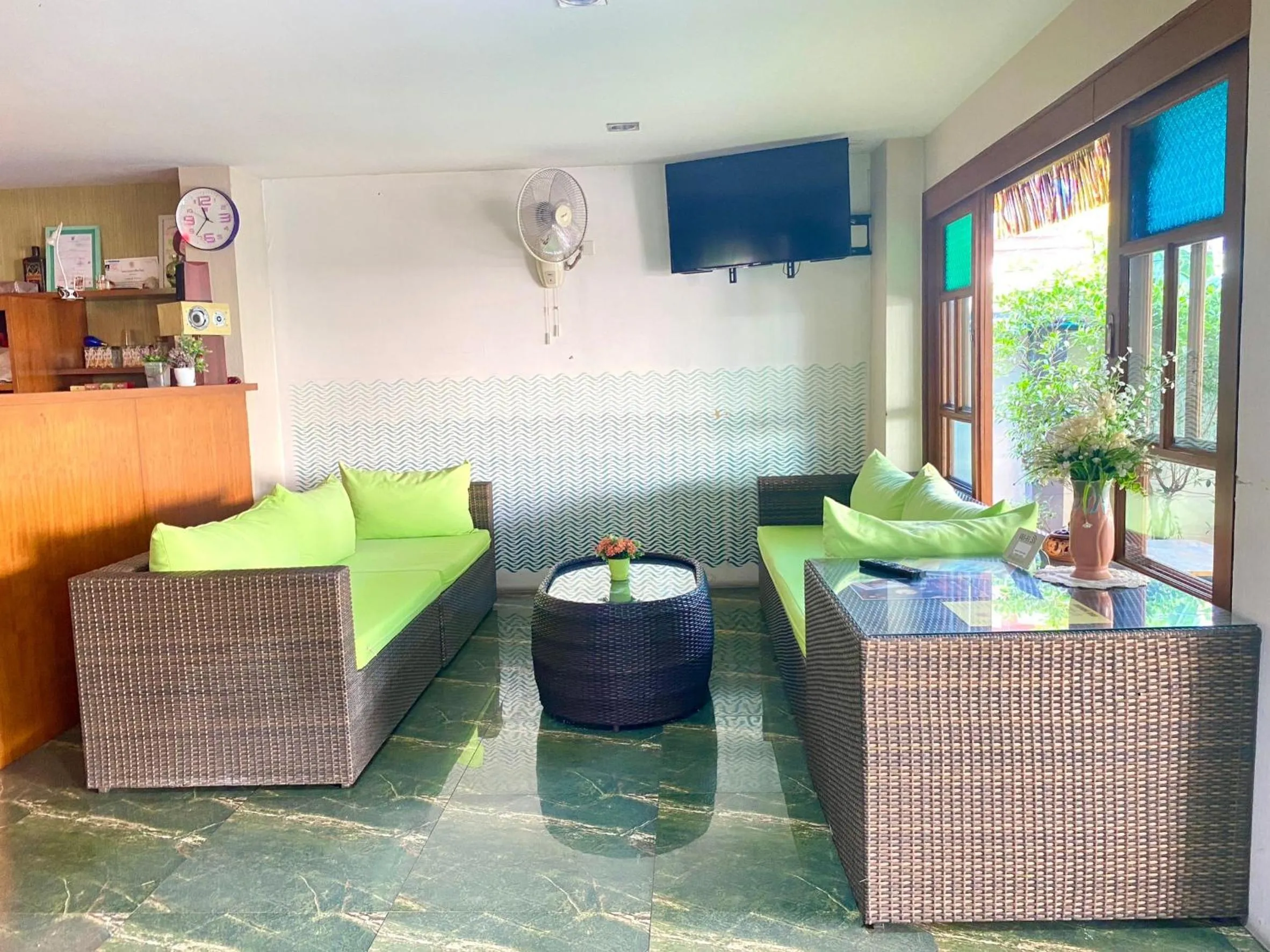 TV and multimedia in Chinda Boutique Hotel