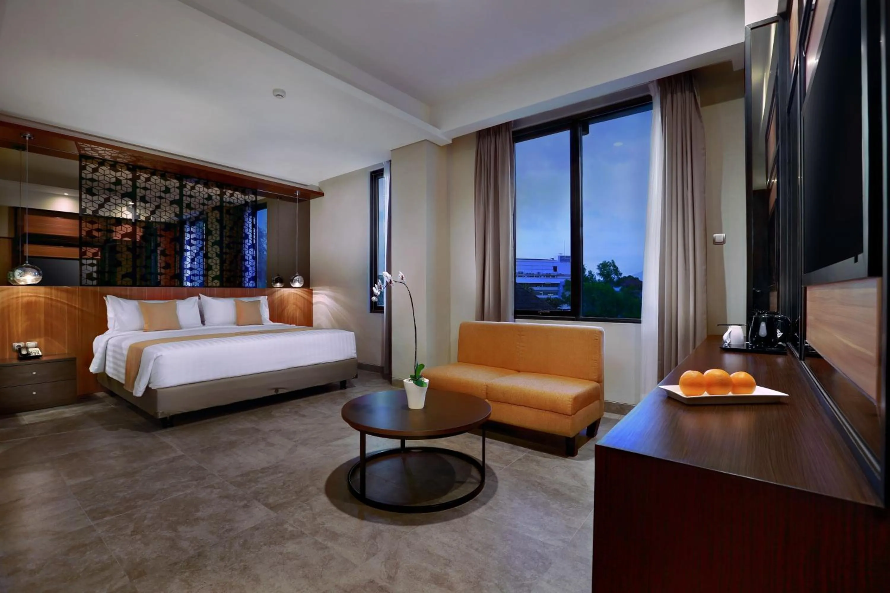Bedroom, Bed in Aston Inn Mataram