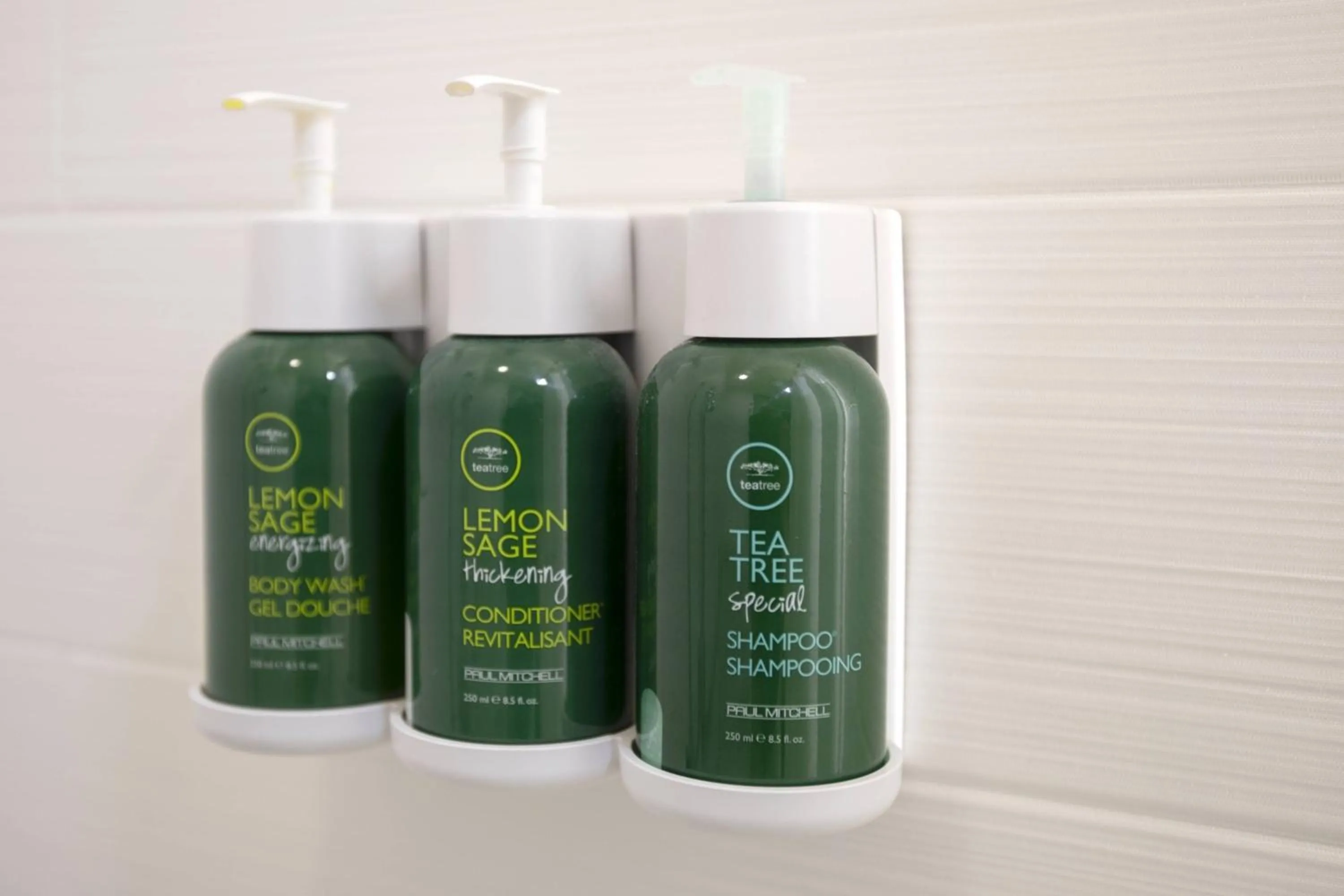 Bathroom in SpringHill Suites by Marriott Savannah I-95 South