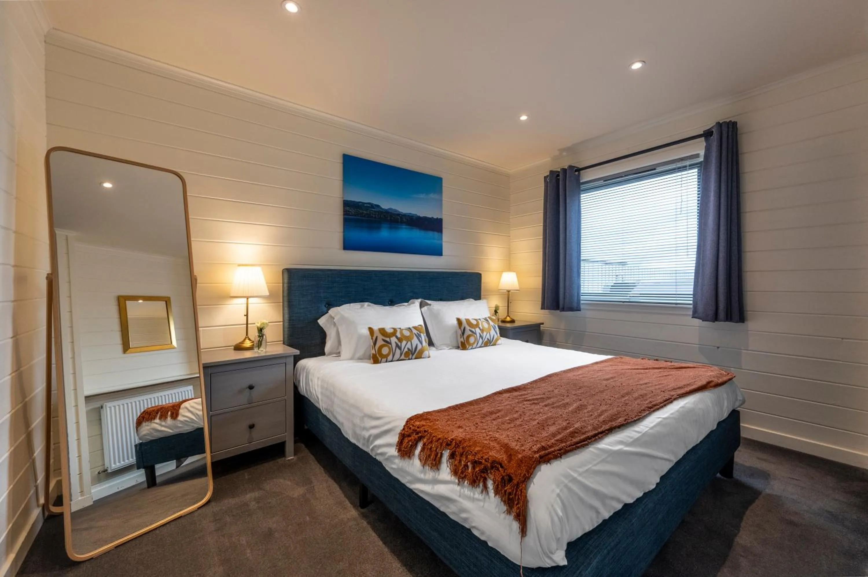 Bed in Kinnaird Woodland Lodges