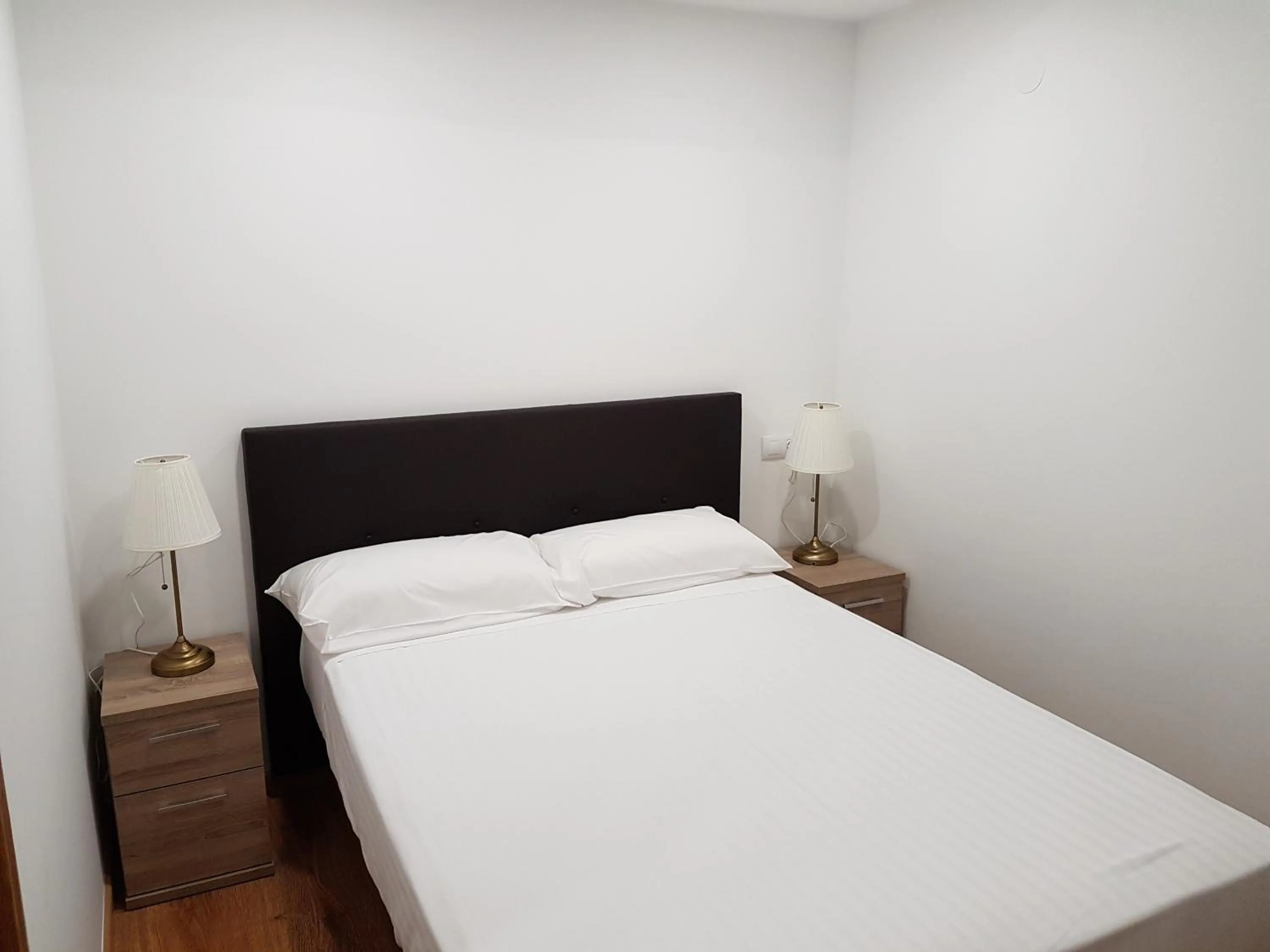 Bedroom, Bed in Fermont