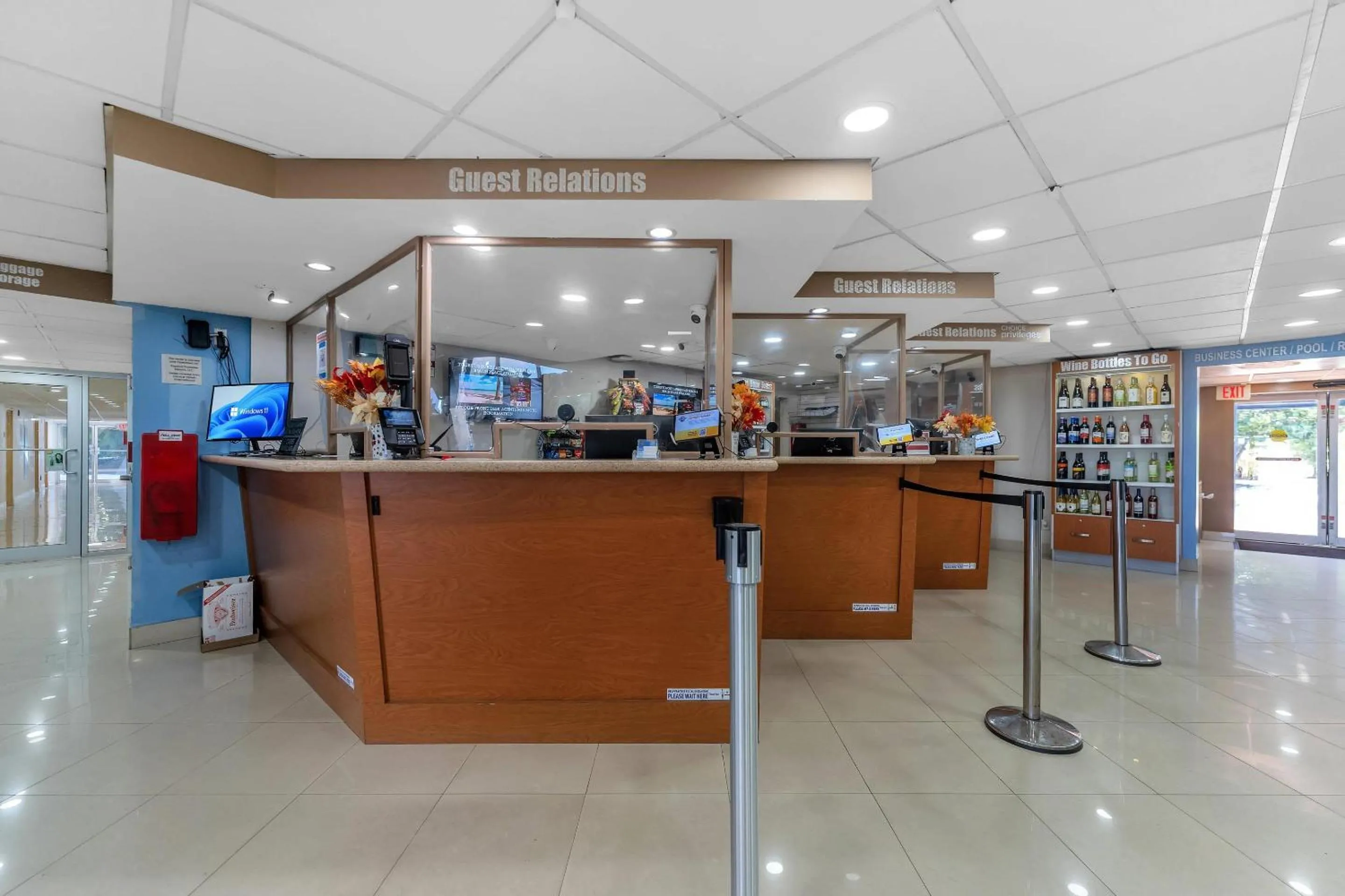 Lobby or reception in Rodeway Inn & Suites Fort Lauderdale Airport & Cruise Port