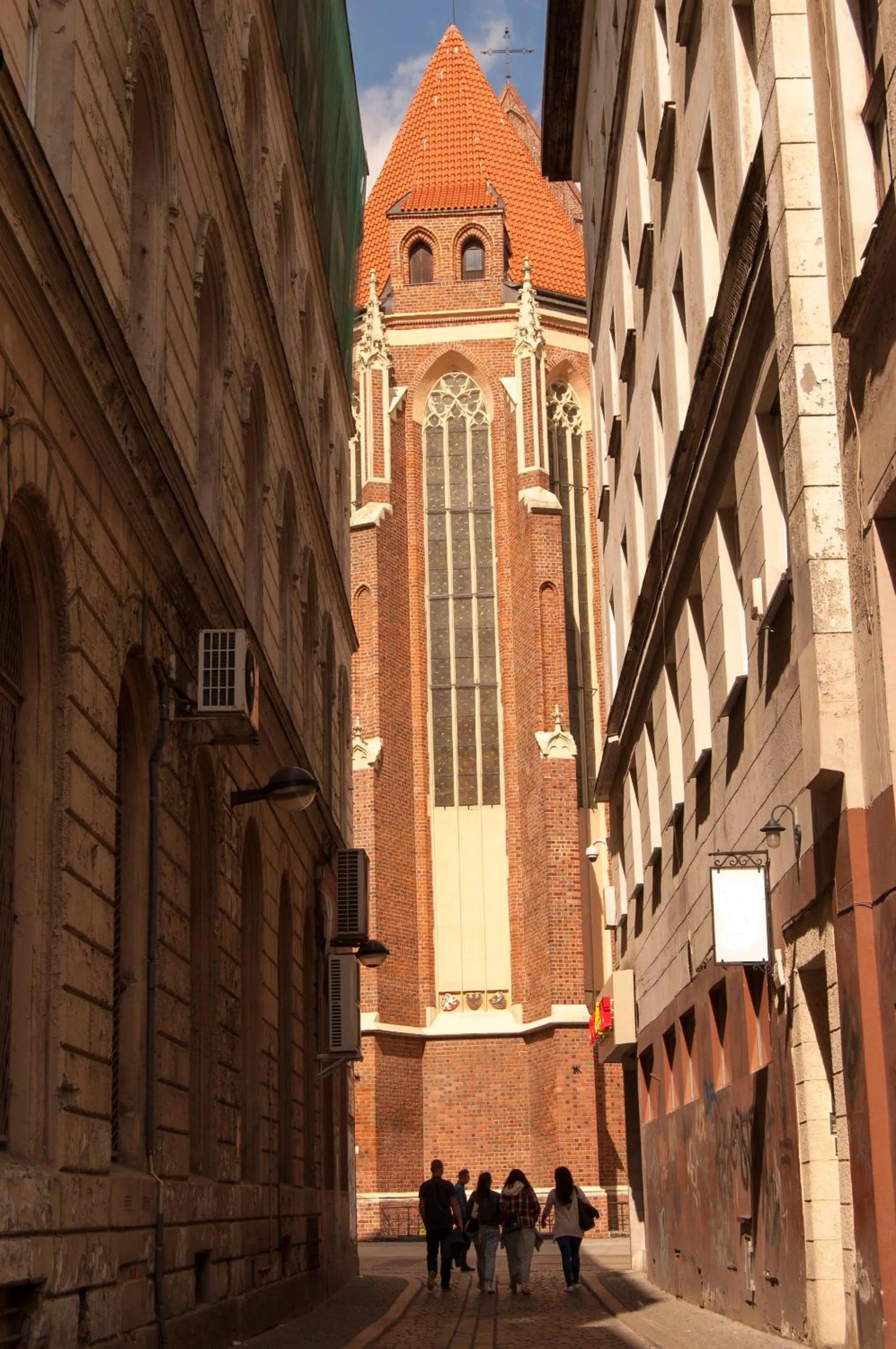 Property building in hostelswidnicka24