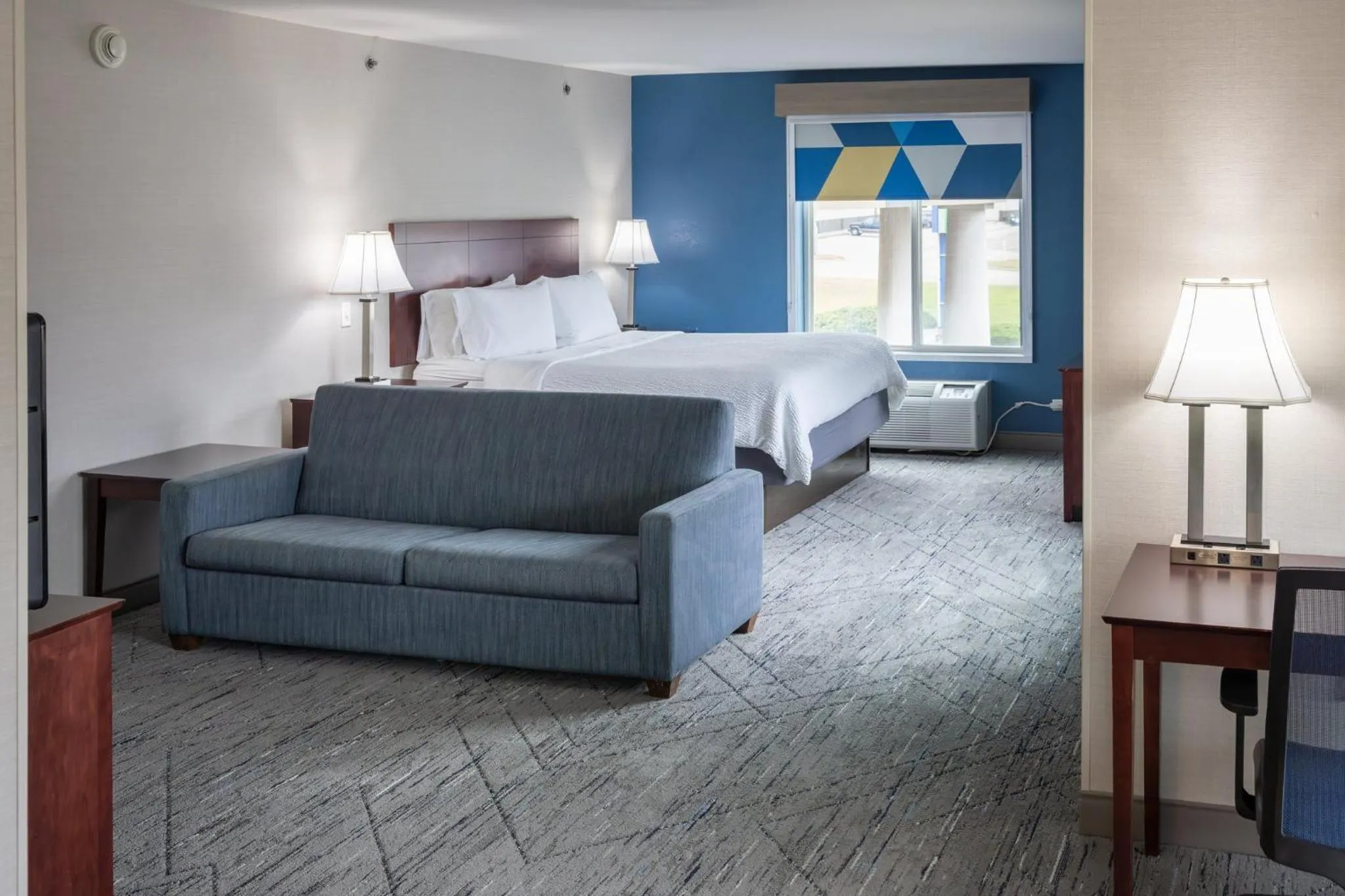 Photo of the whole room, Bed in Holiday Inn Express Hotel & Suites Wichita Airport by IHG