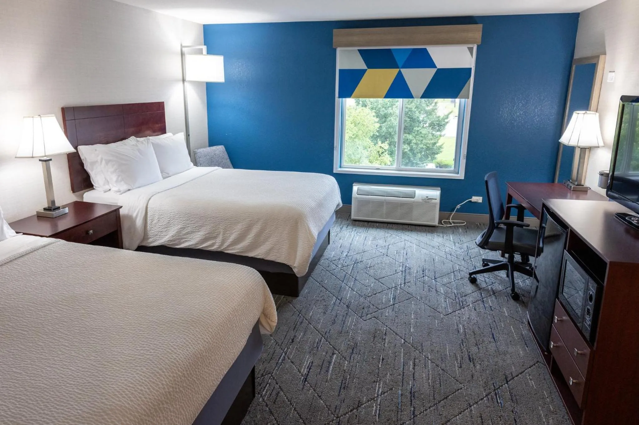 Photo of the whole room, Bed in Holiday Inn Express Hotel & Suites Wichita Airport by IHG