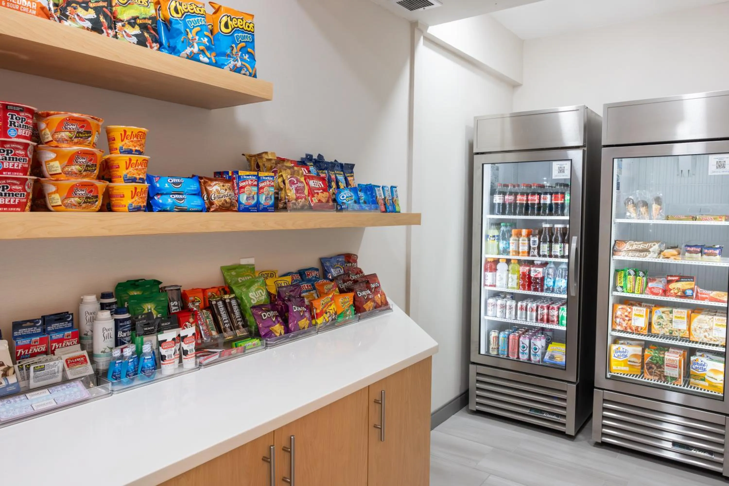 On-site shops in Holiday Inn Express Hotel & Suites Wichita Airport by IHG