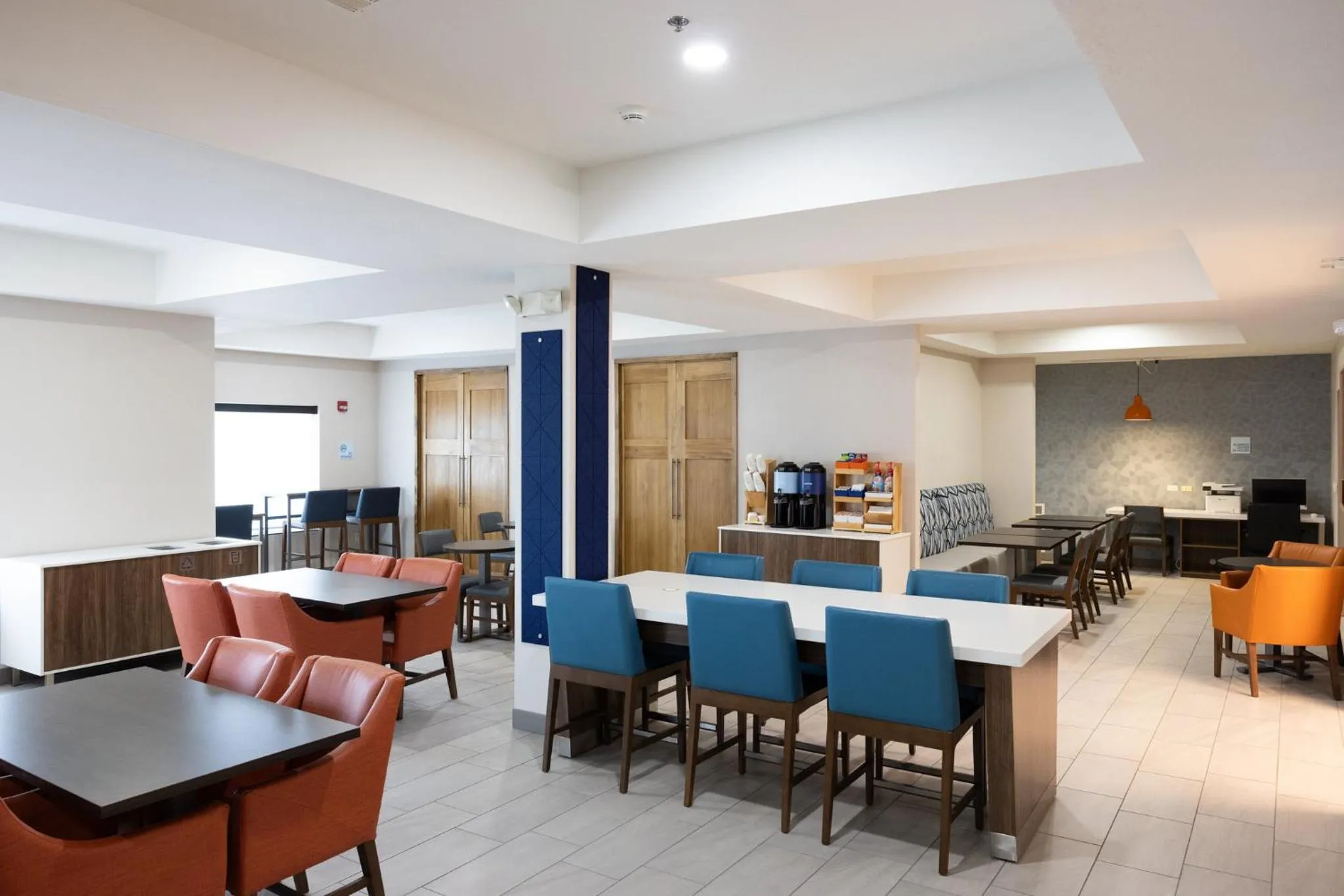 Property building in Holiday Inn Express Hotel & Suites Wichita Airport by IHG