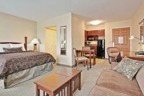Photo of the whole room, Bed in Staybridge Suites Williamsville Buffalo by IHG