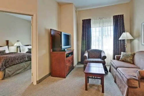 Day, Bed in Staybridge Suites Williamsville Buffalo by IHG