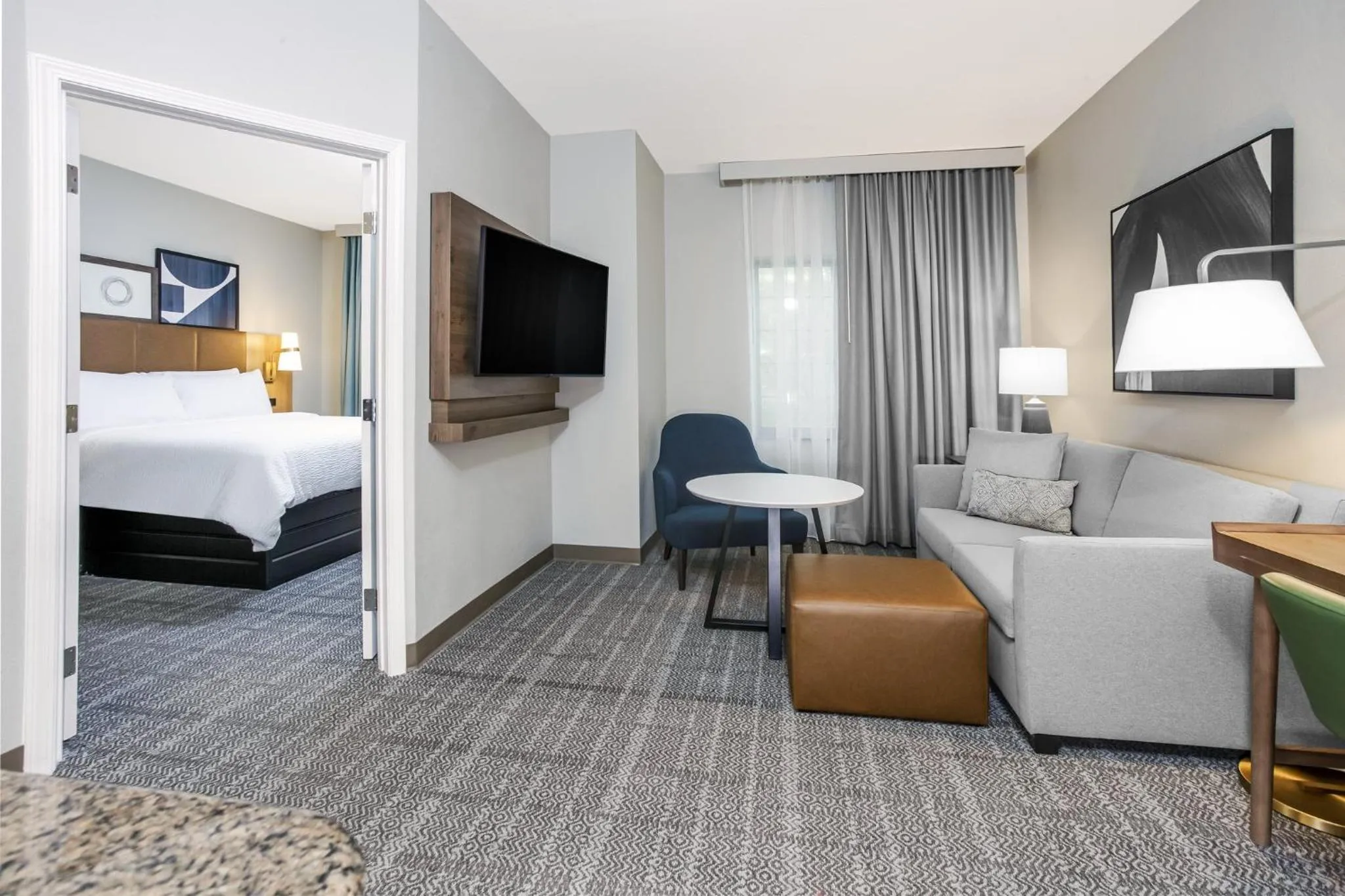 Photo of the whole room, Bed in Staybridge Suites Williamsville Buffalo by IHG