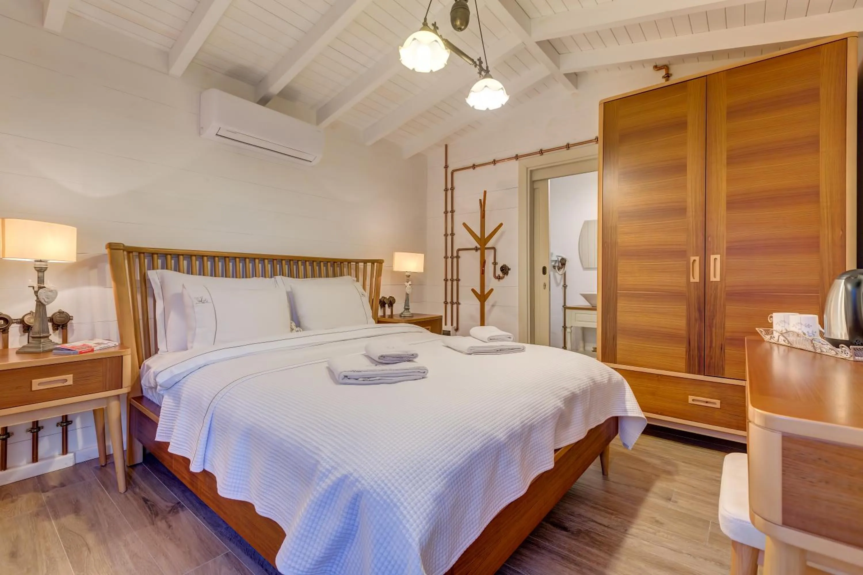 Photo of the whole room, Bed in Kose Konak Butik Hotel-Special