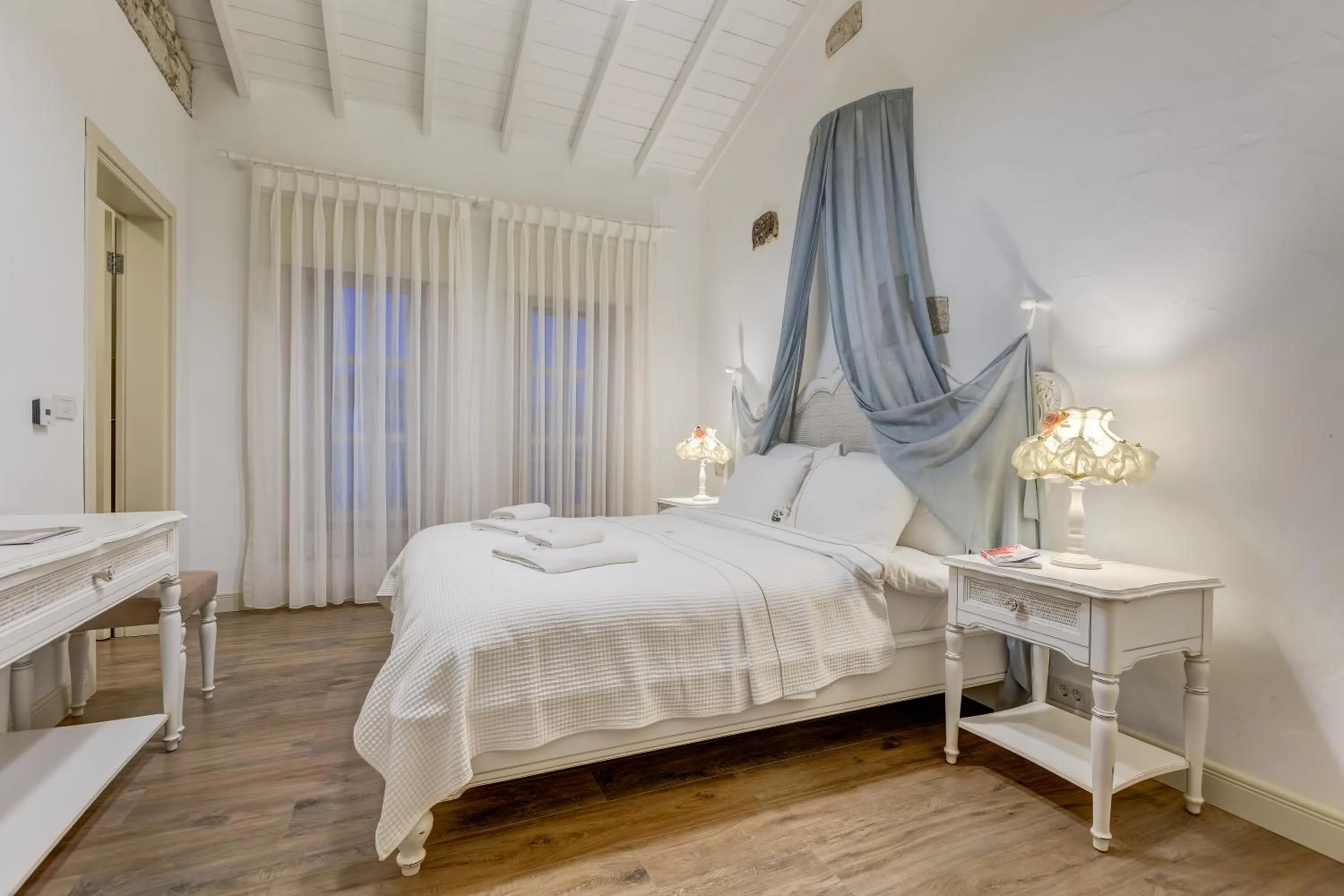 Photo of the whole room, Bed in Kose Konak Butik Hotel-Special