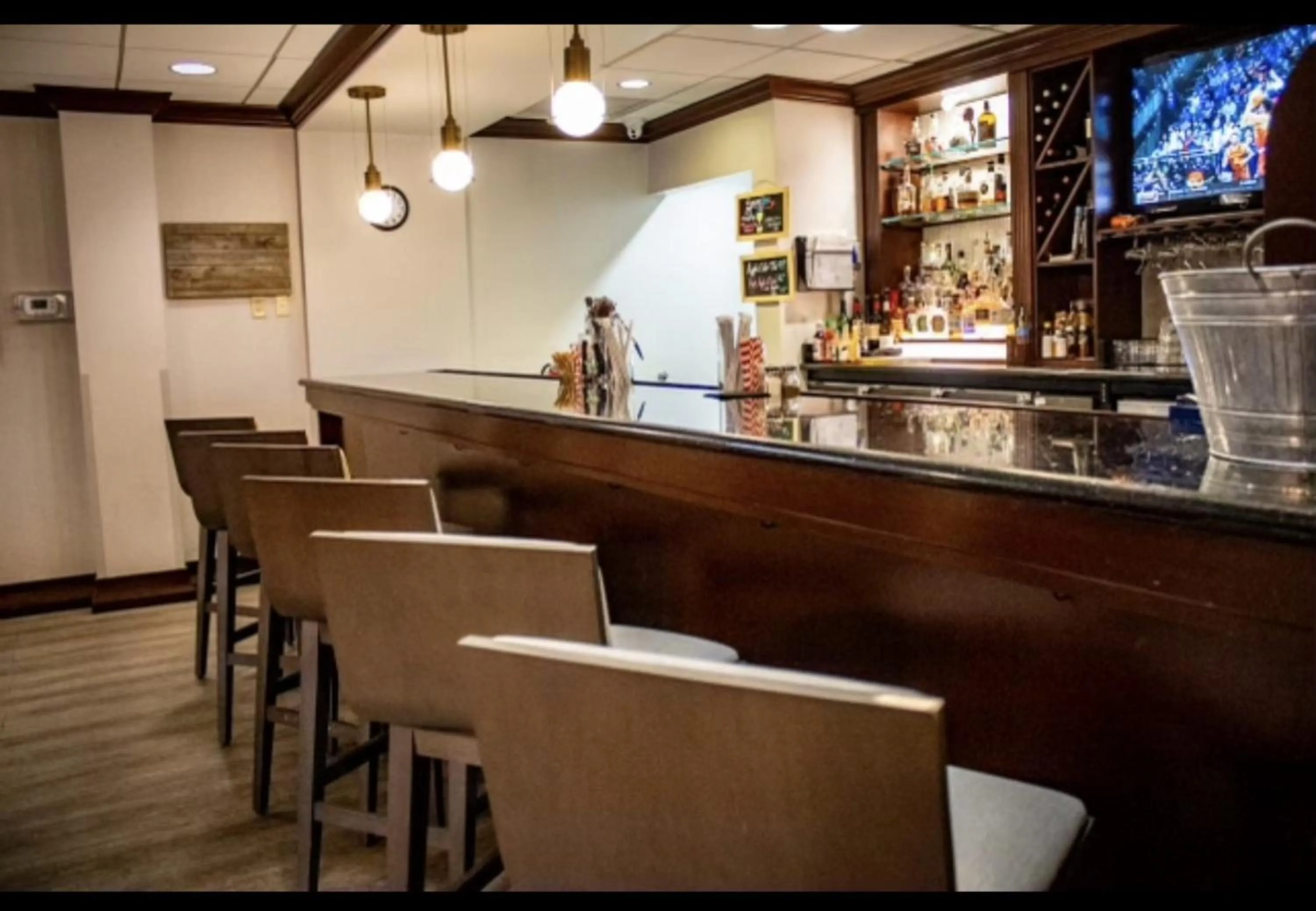 Restaurant/places to eat in Holiday Inn Asheville - Biltmore West by IHG