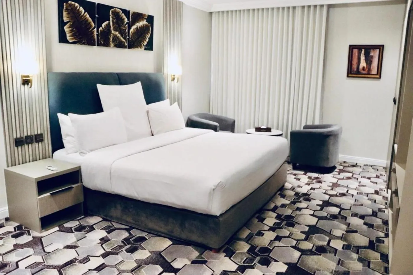 Bedroom, Bed in Continent Al Waha Hotel Riyad