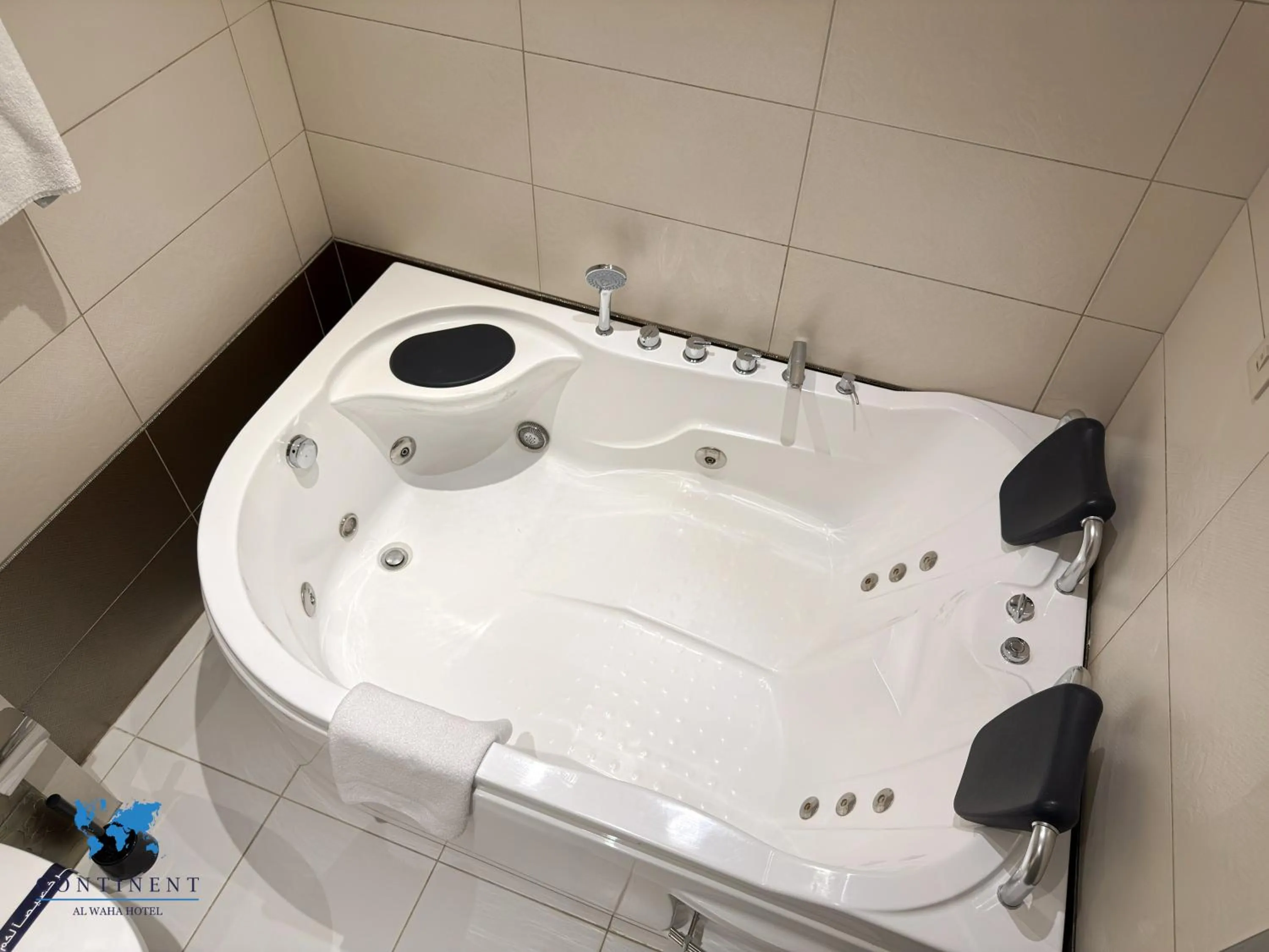 Bath in Continent Al Waha Hotel Riyad