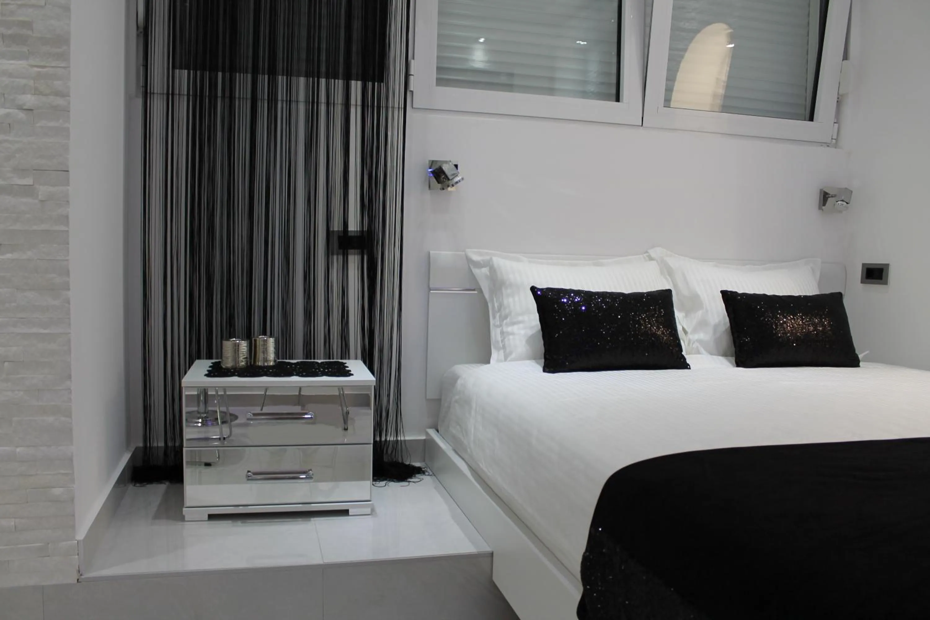 Monroe Apartment