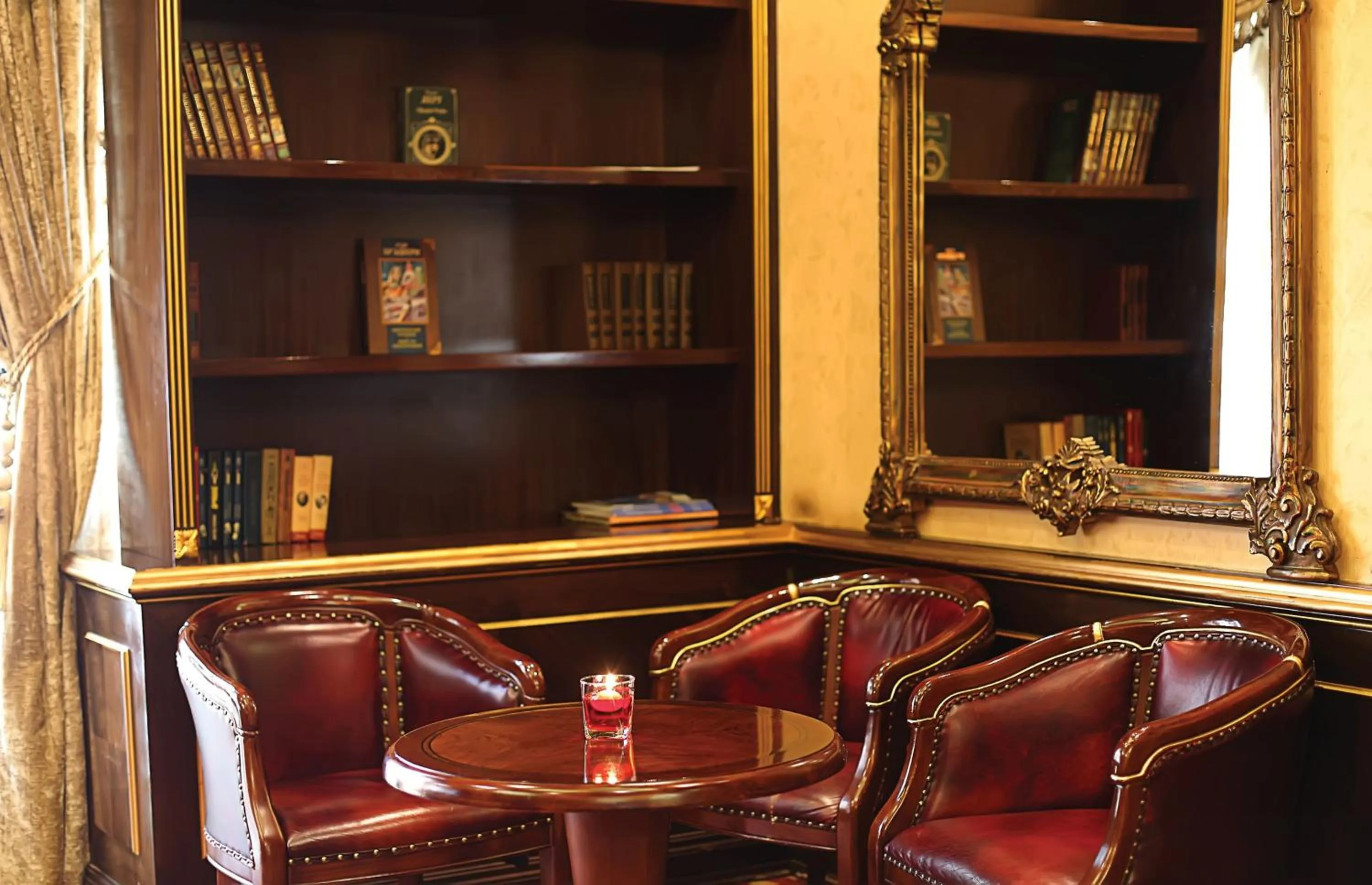 Lounge or bar in Moscow Hotel