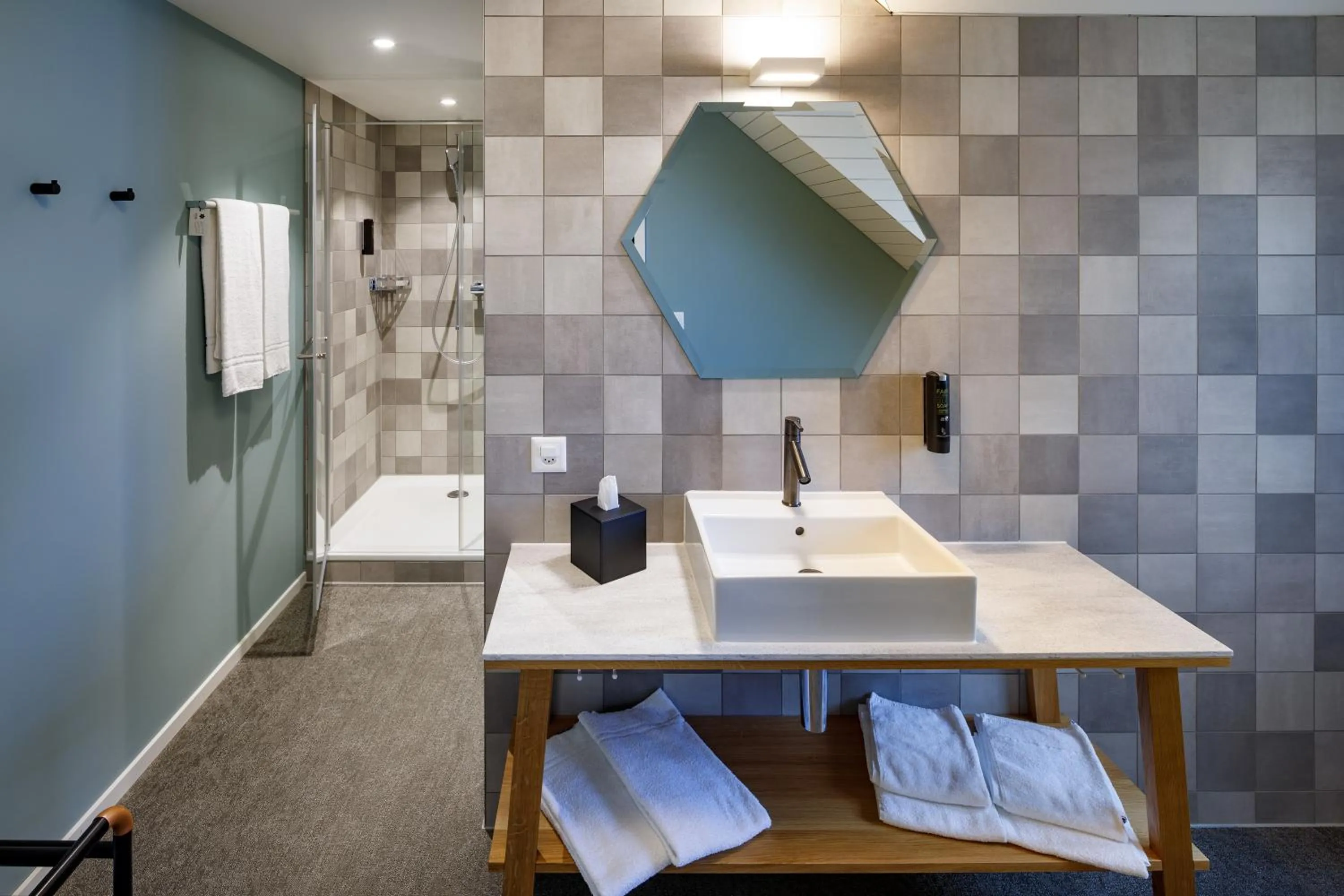 Shower in Hotel Münzgasse - Self Check-in