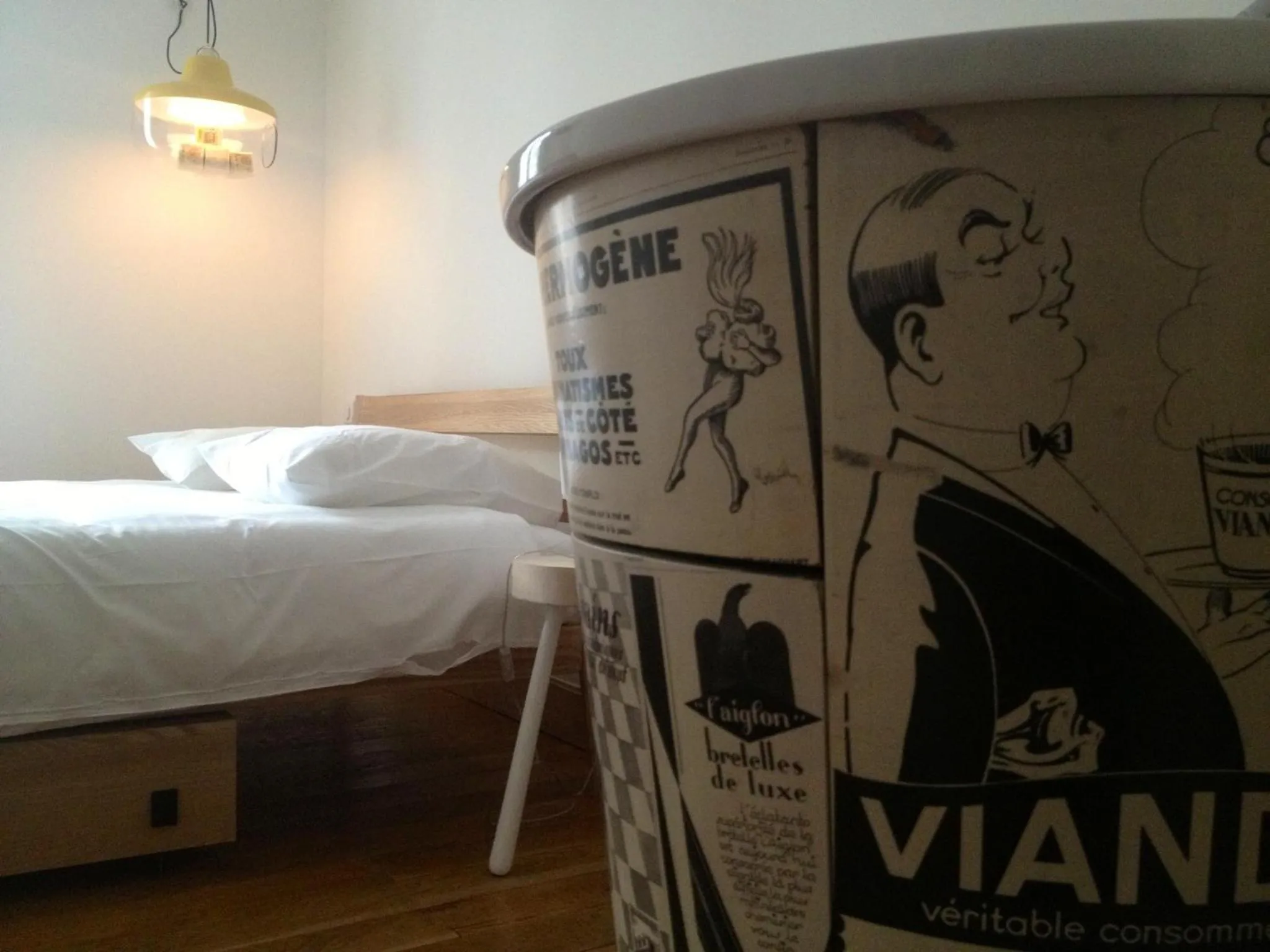 Decorative detail, Bed in Hôtel de la Pinède