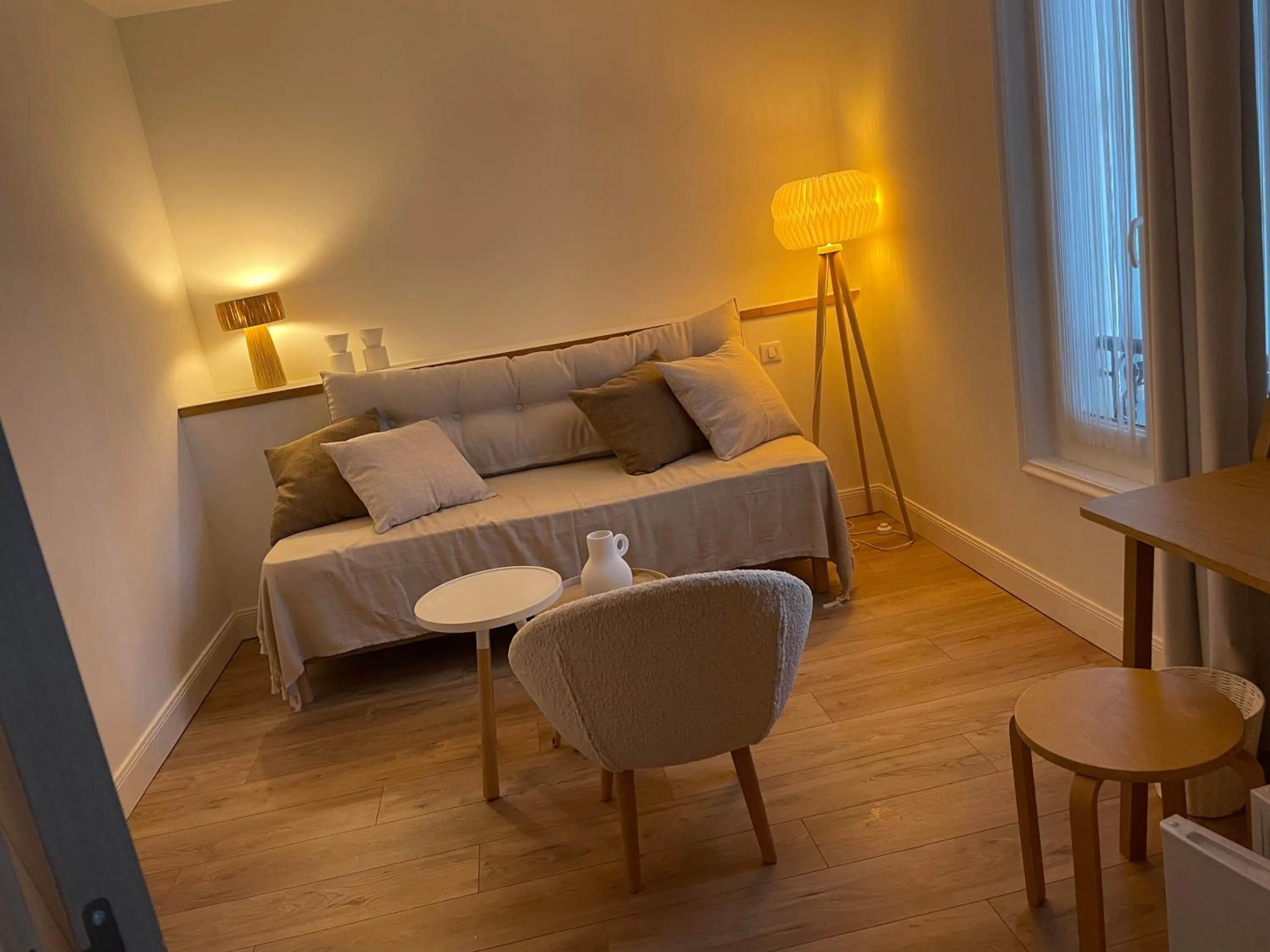 Seating area in Hôtel de la Pinède